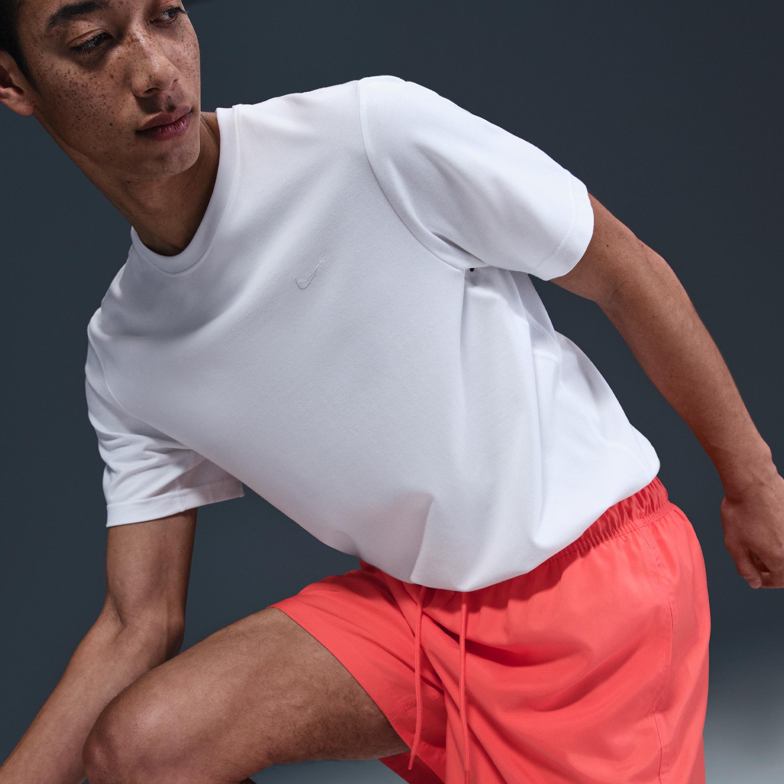 Nike Men's Club Woven Flow Shorts Product Image