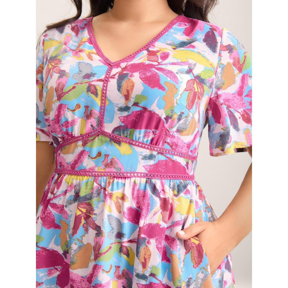 Plus Size Large Flower Print Cinched-Waist Midi Dress Multicolor Women V-neck Short sleeve Curvy BloomChic 10/M Product Image