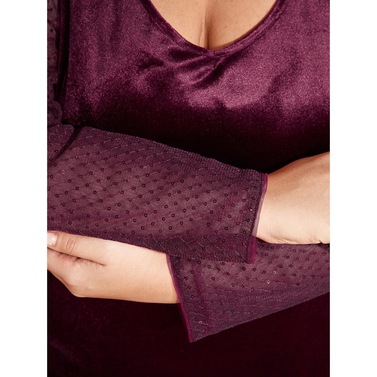 Plus Size Solid V Neck Sequin Velvet Dress Without Belt Scarlet Women Dating V-neck Long Sleeve Curvy Midi Dress BloomChic 18-20/2X Product Image