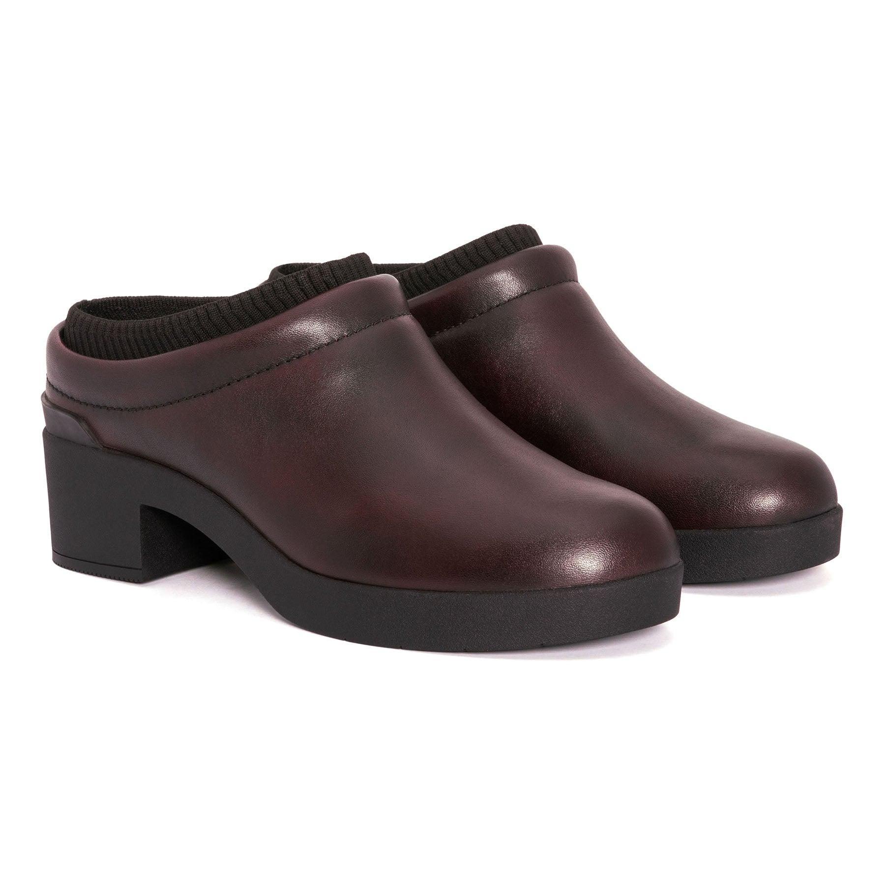 Capital Clog Metatarsal Female Product Image