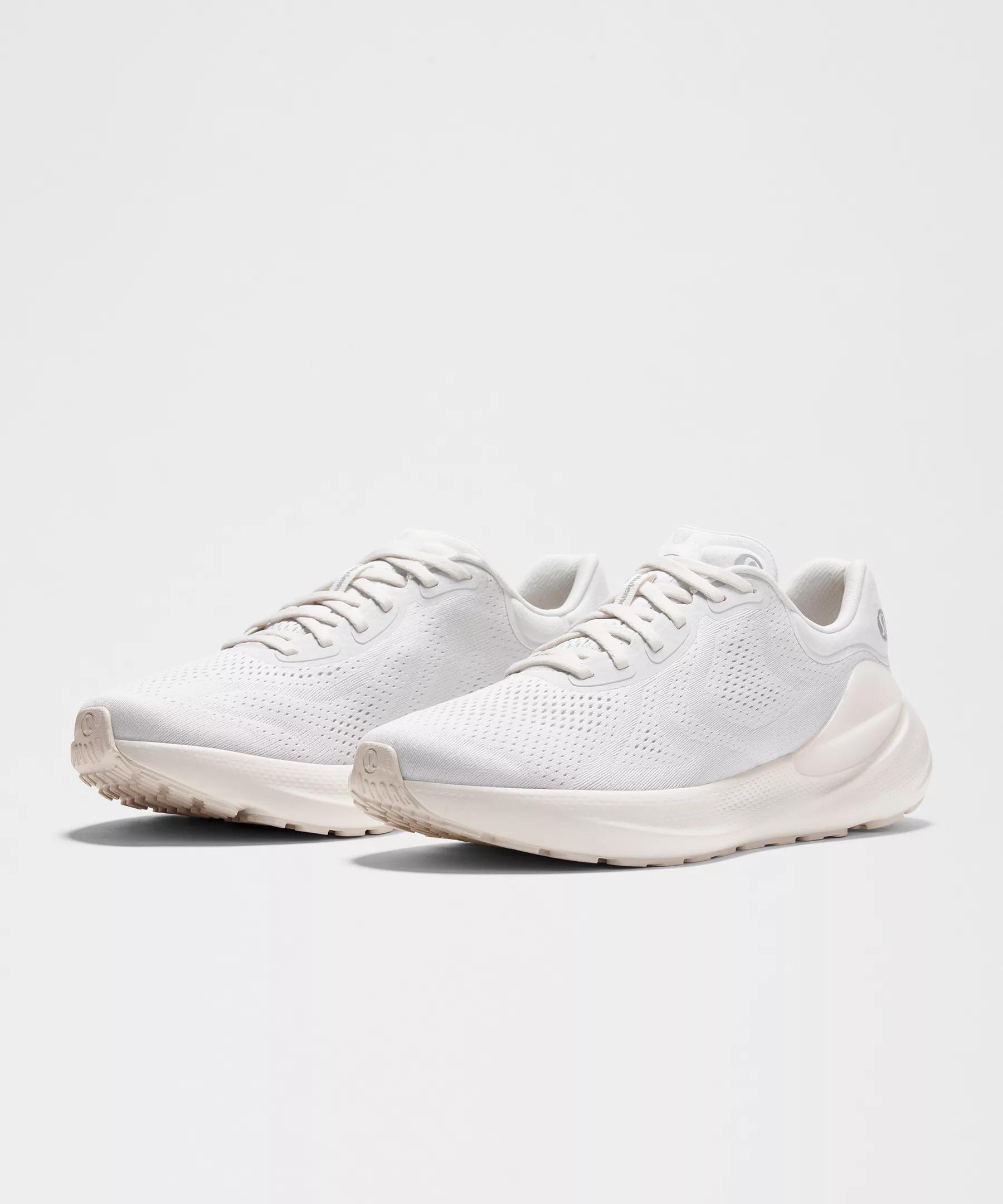 Men's Beyondfeel Running Shoe Product Image