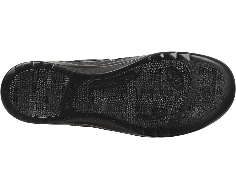Traveler Comfort Sneaker Product Image
