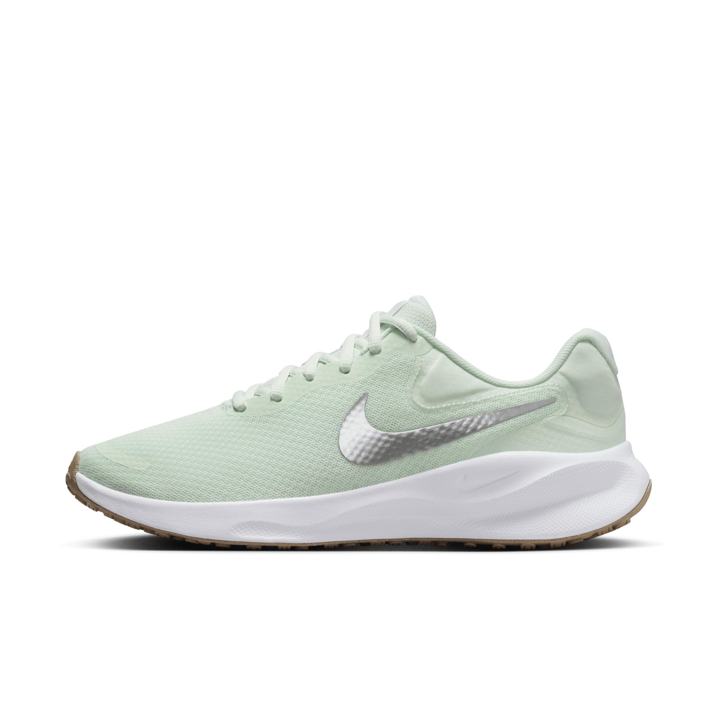 Nike Womens Revolution 7 Running Shoes Product Image