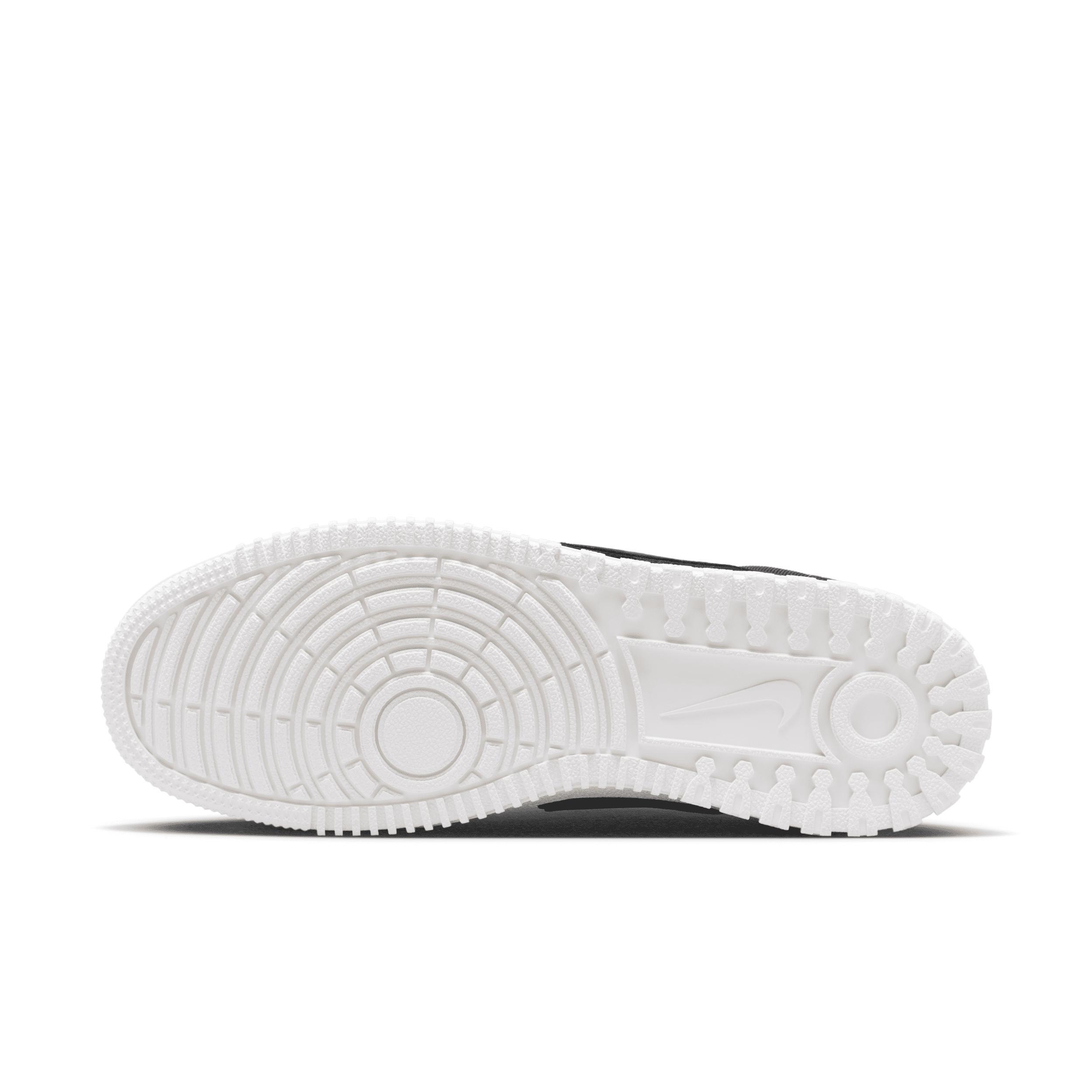 Nike Men's Court Vision Mid Winterized Shoes Product Image