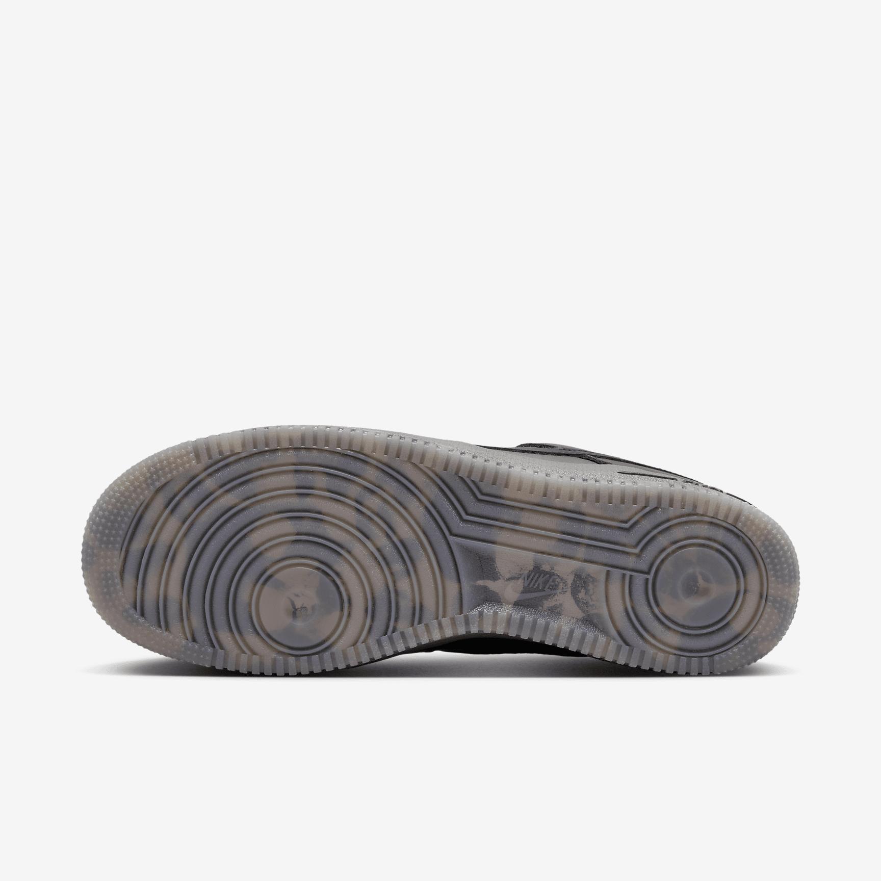 Nike Men's Air Force 1 Low Shoes Product Image