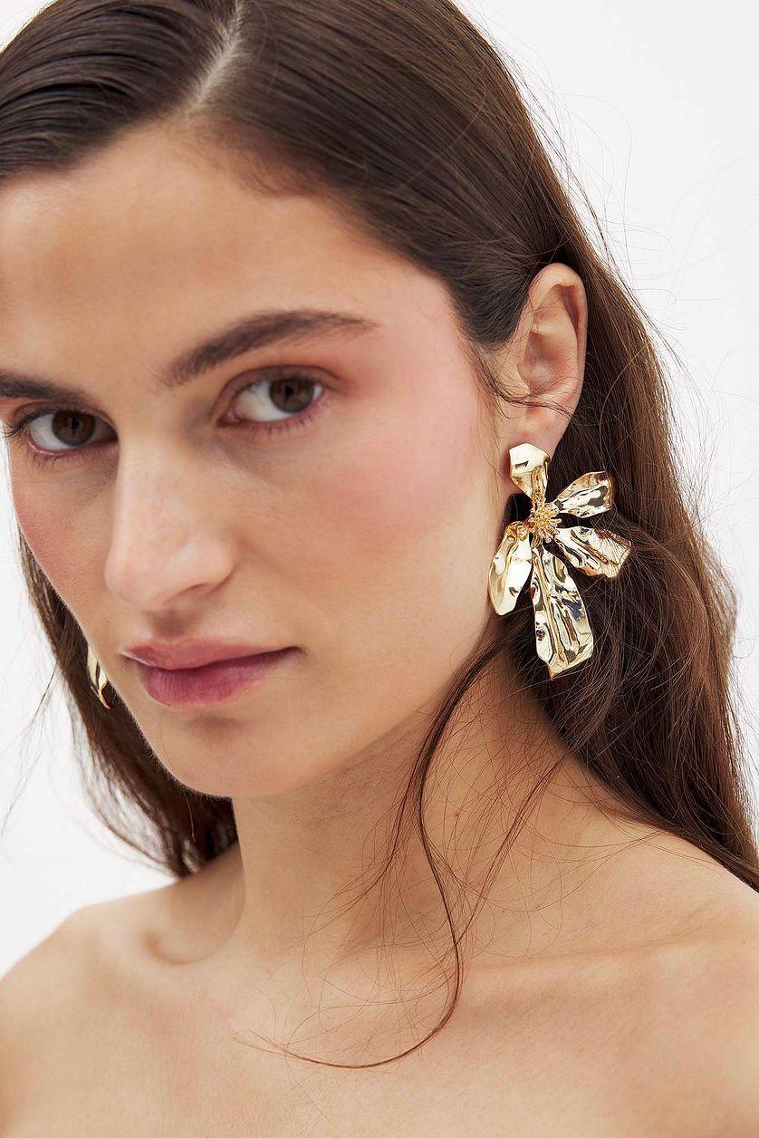 Irregular Flower Earrings Product Image