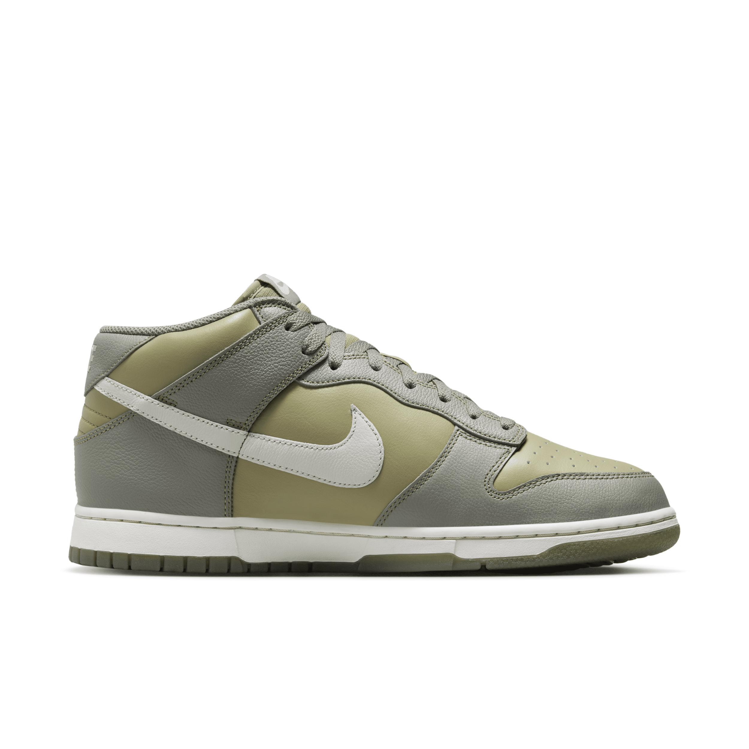 Nike Dunk Mid Men's Shoes Product Image