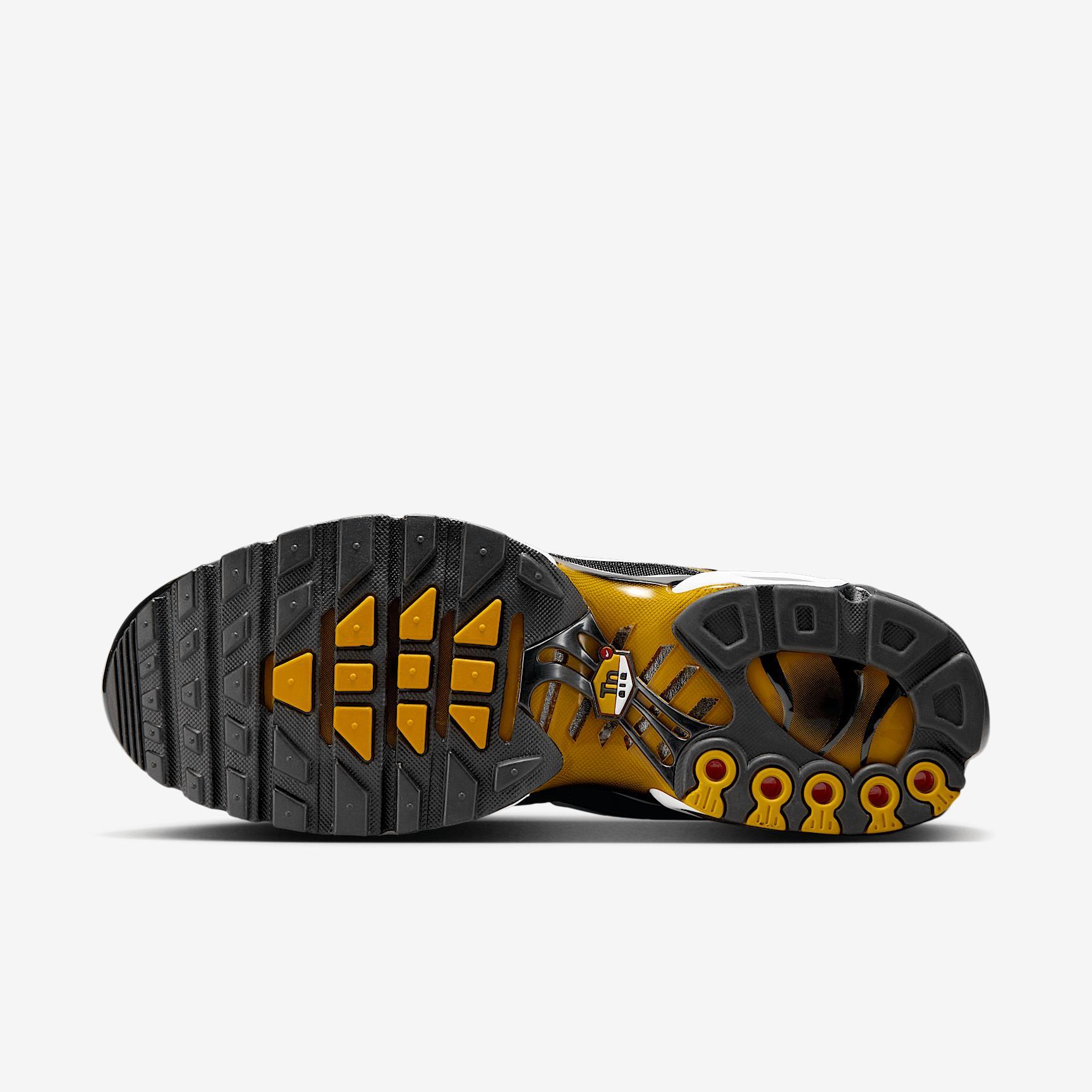 Nike Air Max Plus Men's Shoes Product Image