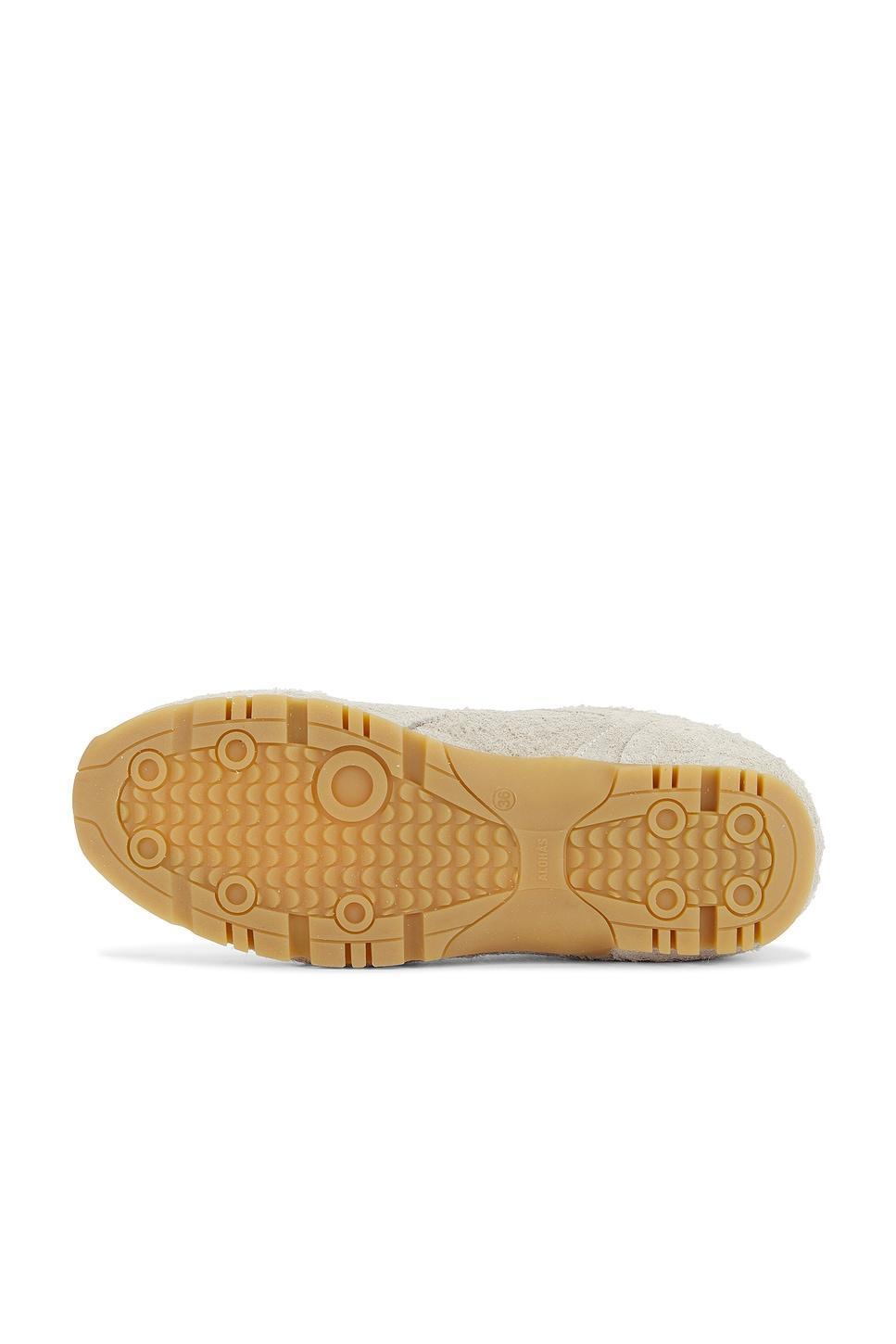 Tb.56 Fuzzy Sneakers ALOHAS Product Image