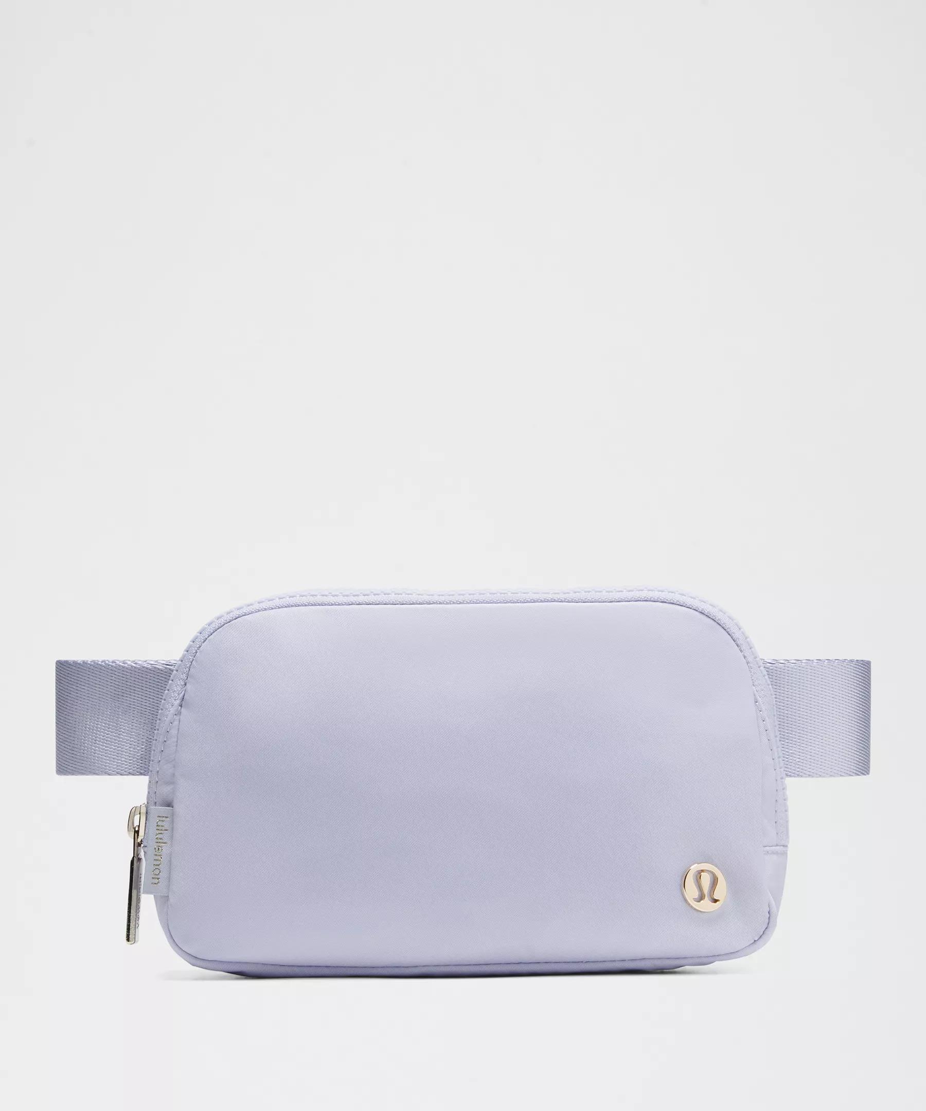 Everywhere Belt Bag 1L Product Image