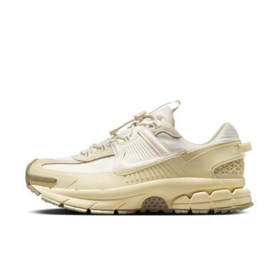 Nike Mens Zoom Vomero Roam Casual Shoes in College Grey/Vast Grey/White Product Image