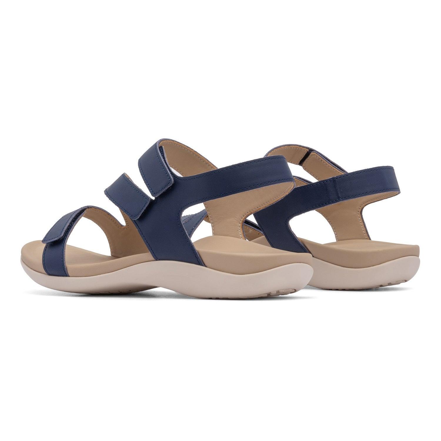 Oasis Sandal Product Image
