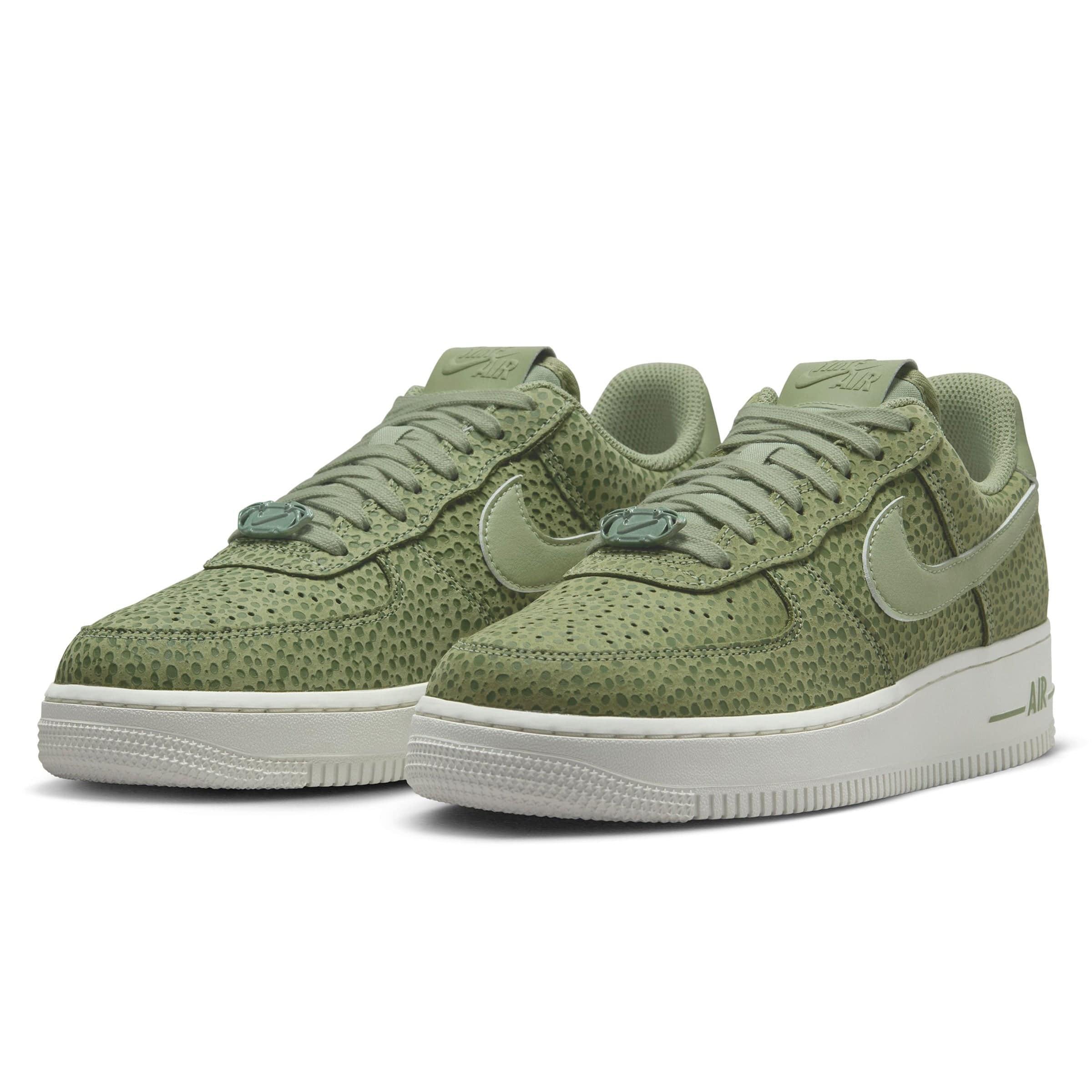 WOMEN'S AIR FORCE 1 '07 PRM Product Image
