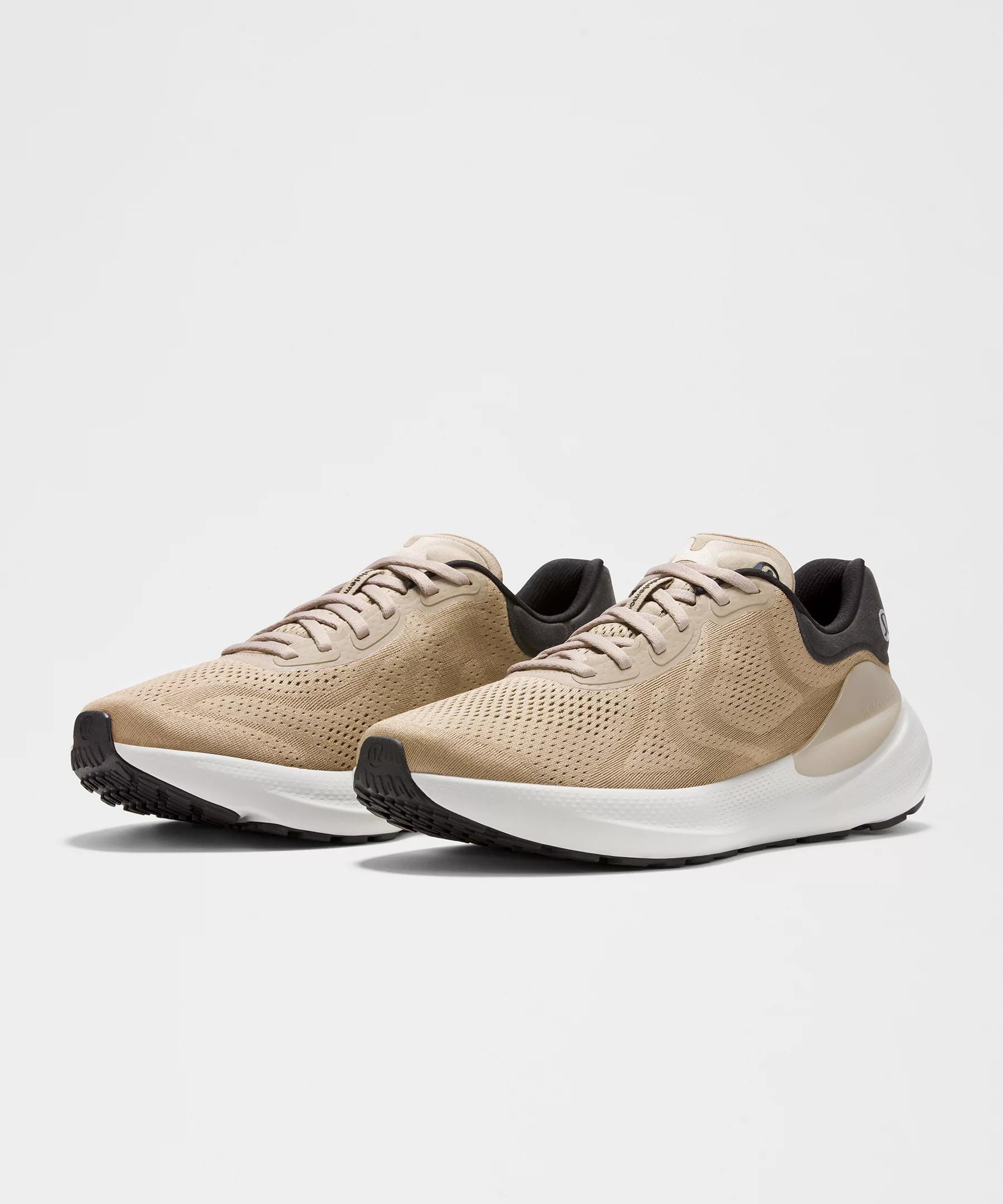 Men's Beyondfeel Running Shoe Product Image