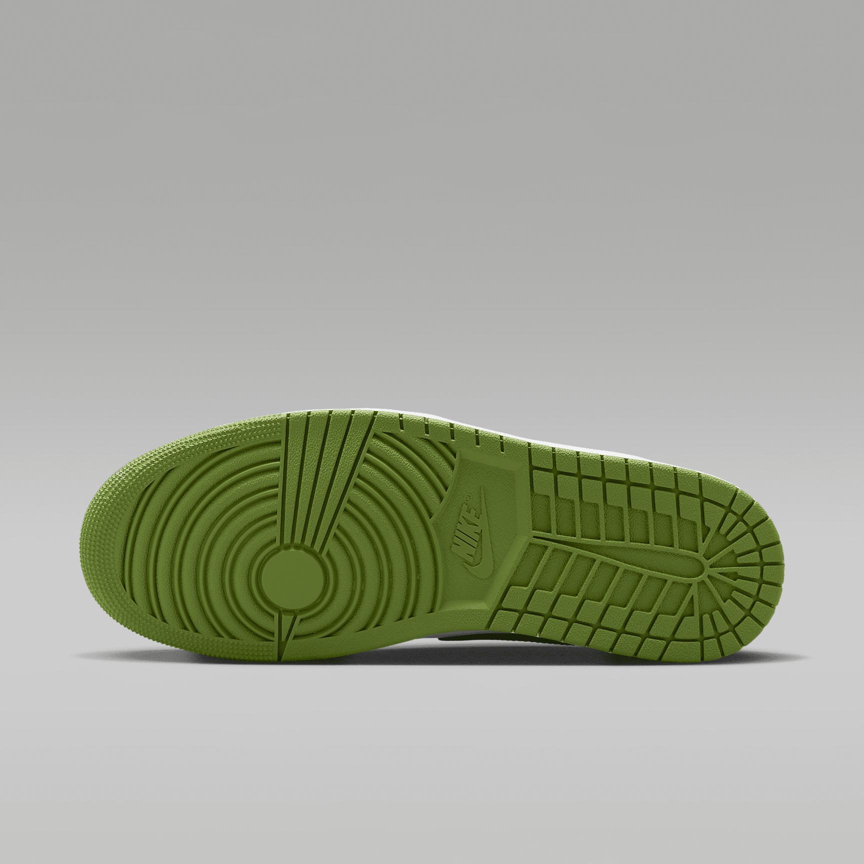 Air Jordan 1 Low SE Men's Shoes Product Image