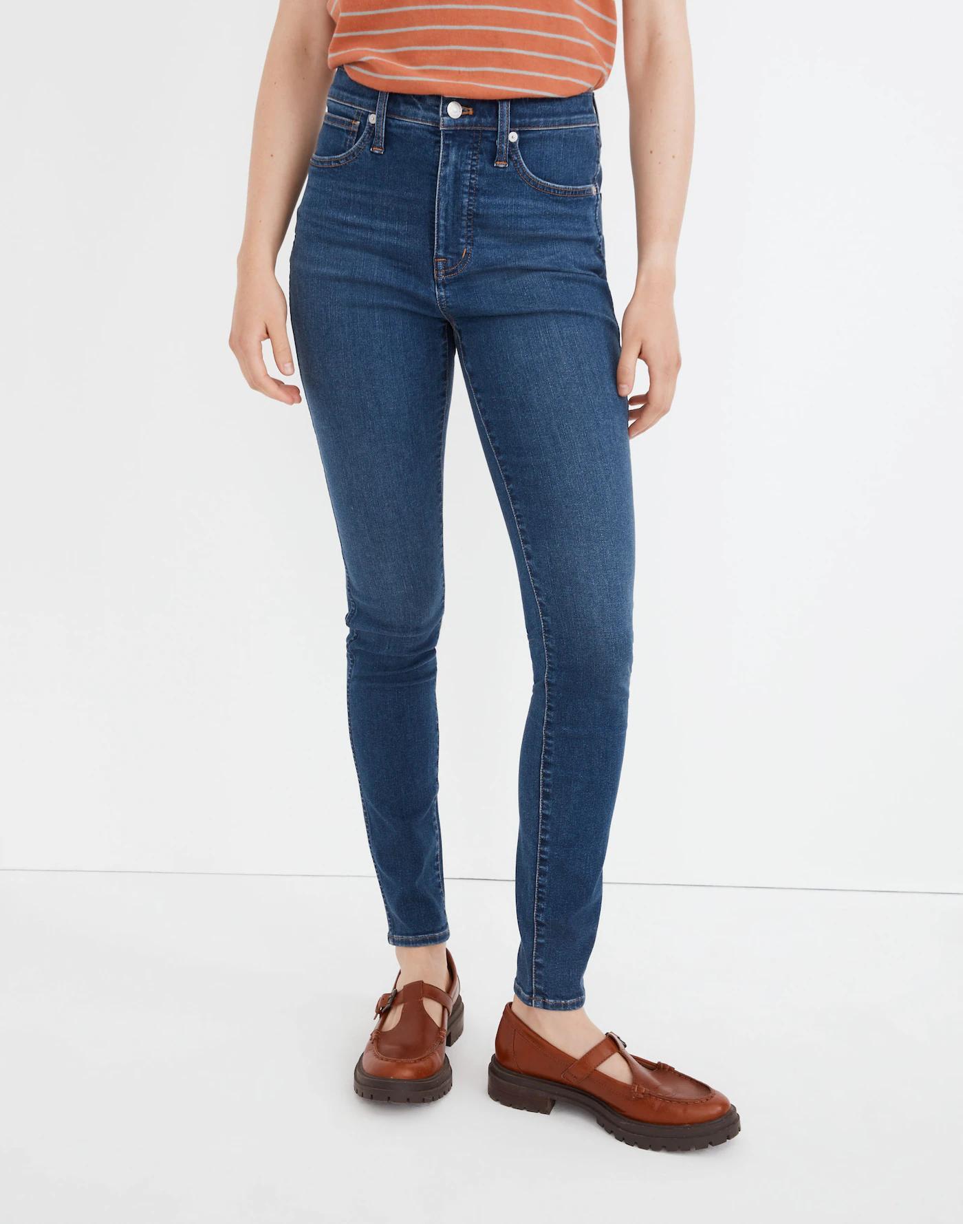 10" High-Rise Skinny Jeans in Coronet Wash Product Image