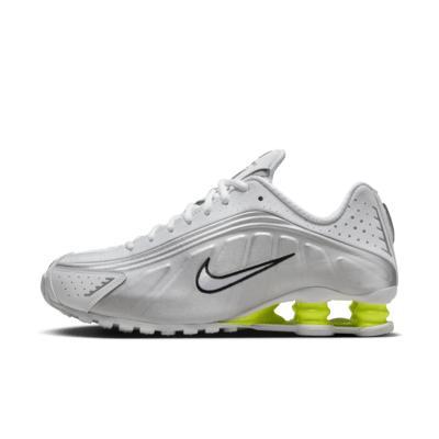 Nike Women's Shox R4 Shoes Product Image