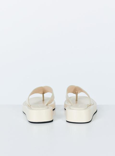 Tampa Sandals Beige Product Image
