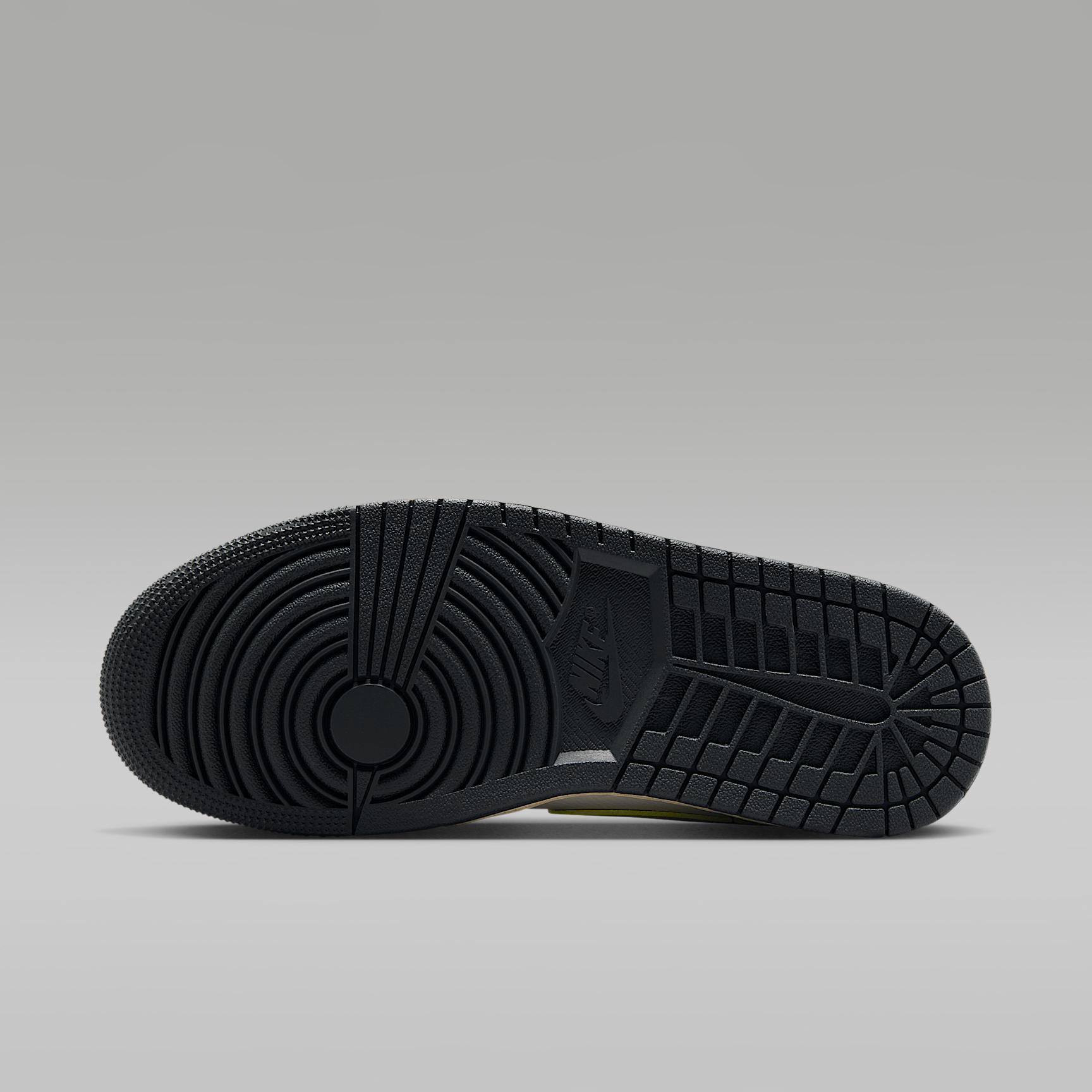 Women's Air Jordan 1 Low SE Shoes Product Image
