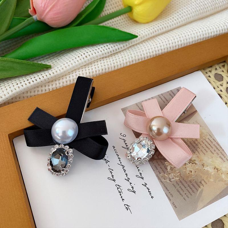 Faux Pearl Ribbon Hair Clip Product Image