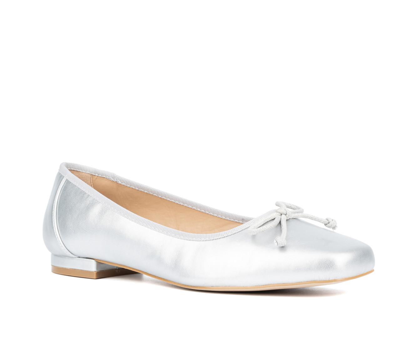 Women's Fashion to Figure Fawn Ballet Wide Width Flats Product Image