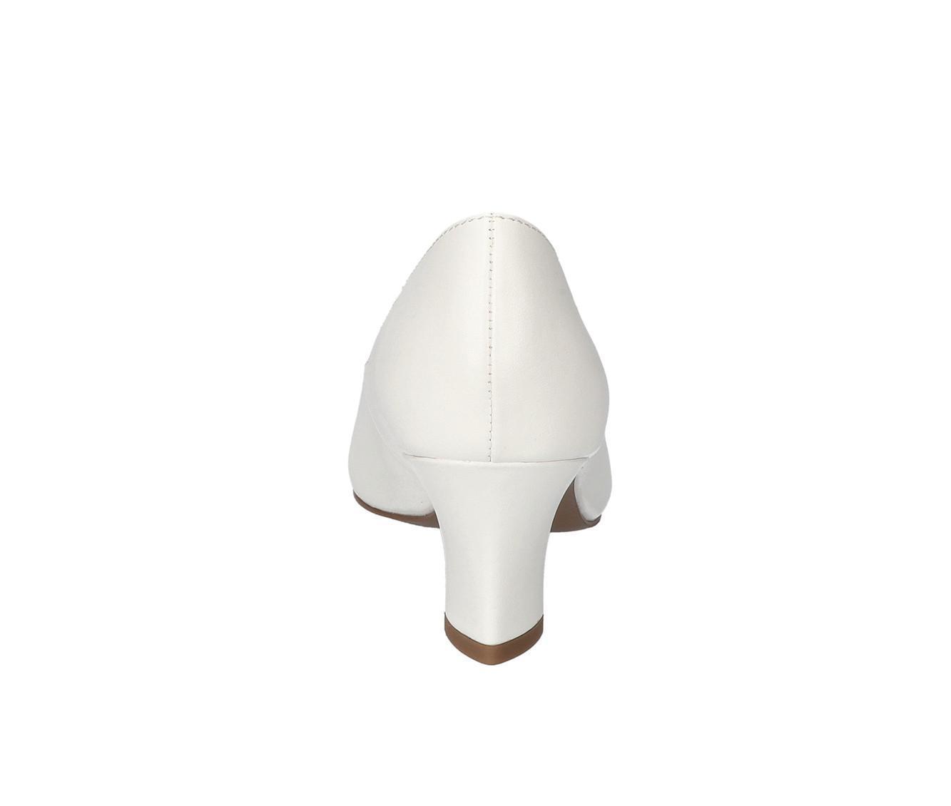 Women's Easy Street Pat Pumps Product Image