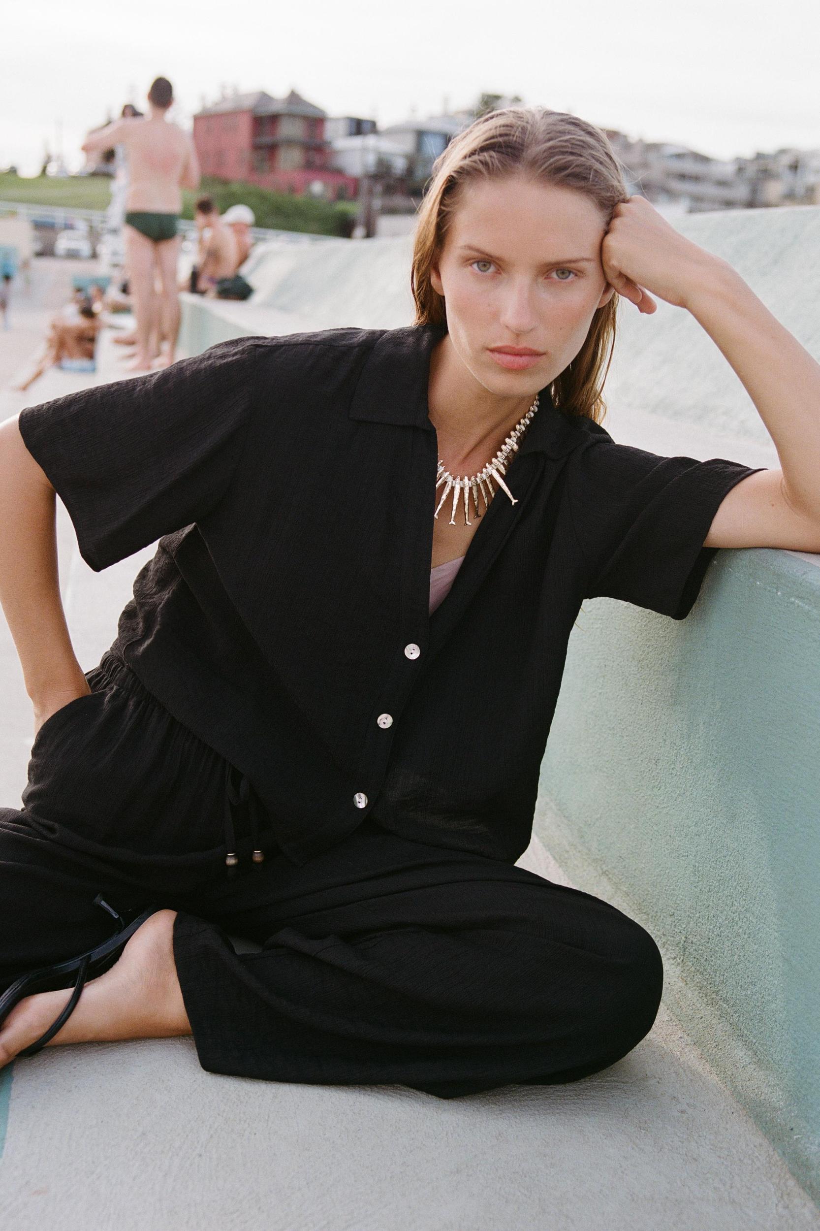 ELASTIC WAIST WIDE LEG PANTS Product Image