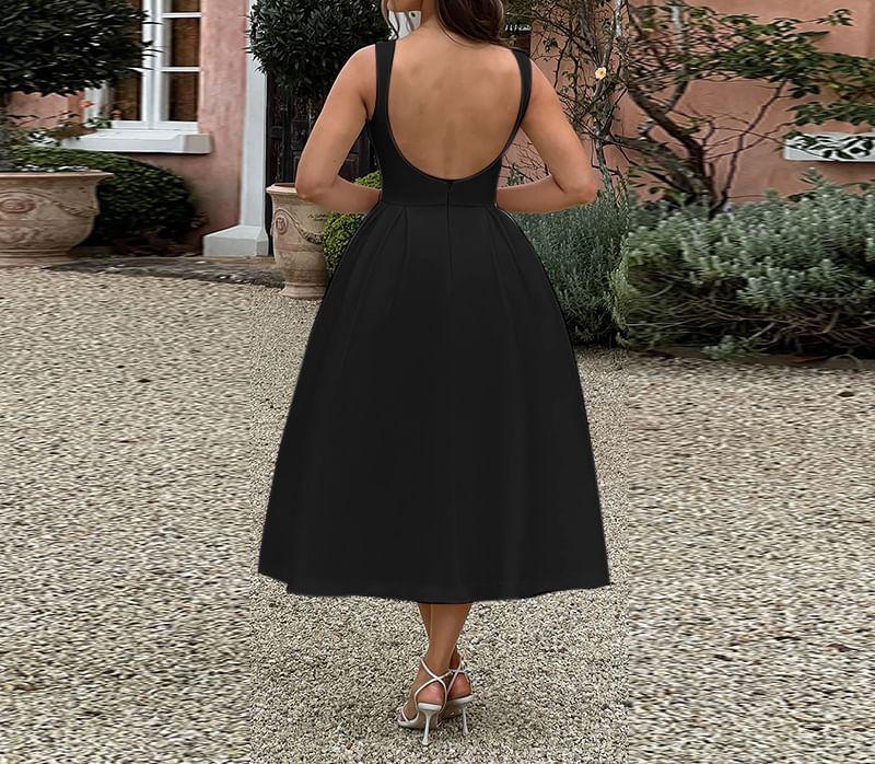 Sleeveless Round Neck Plain A-Line Midi Dress Product Image