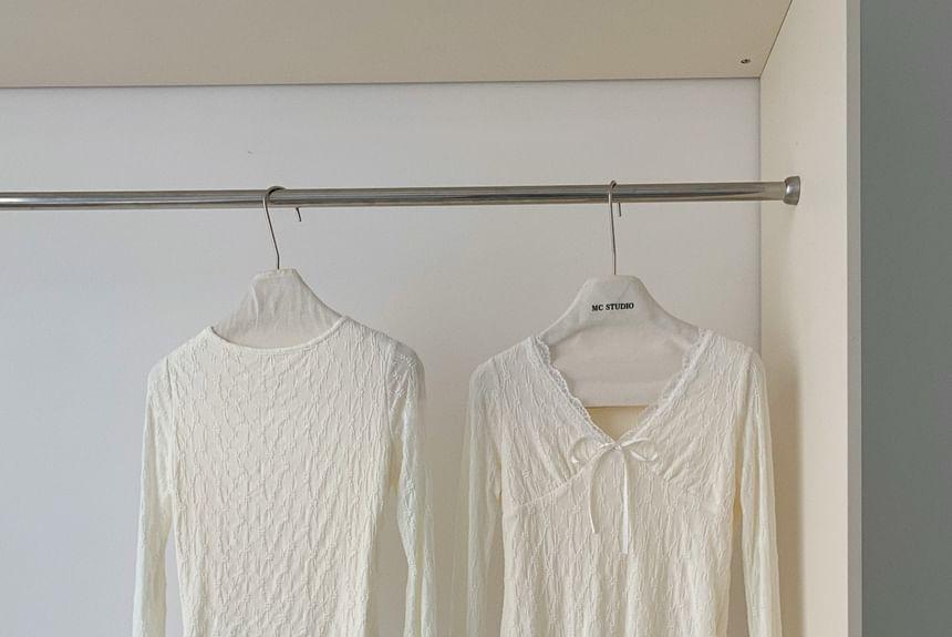 Long Sleeve V-Neck Plain Bow Panel Lace Top Product Image