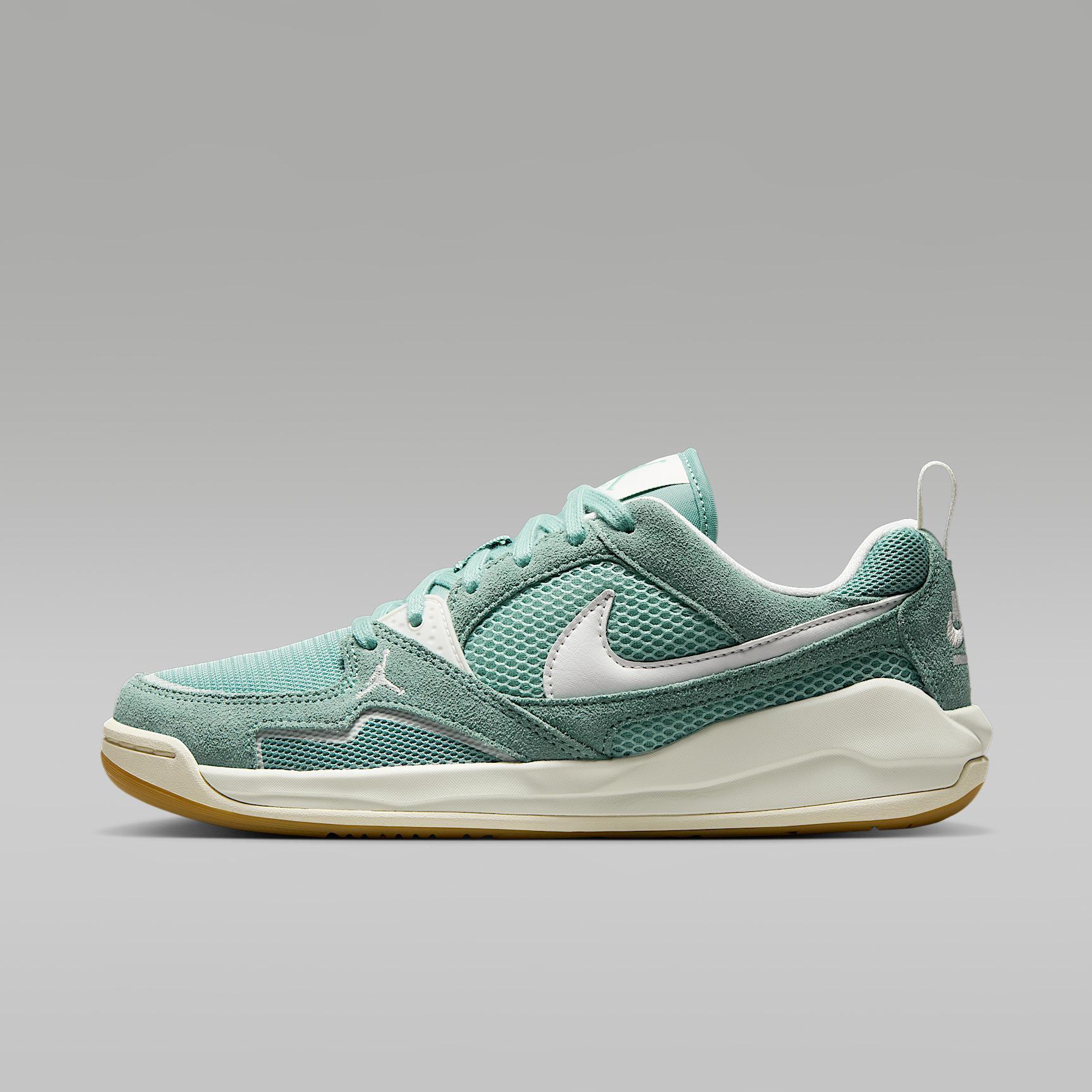 Women's Jordan CMFT Era Shoes Product Image