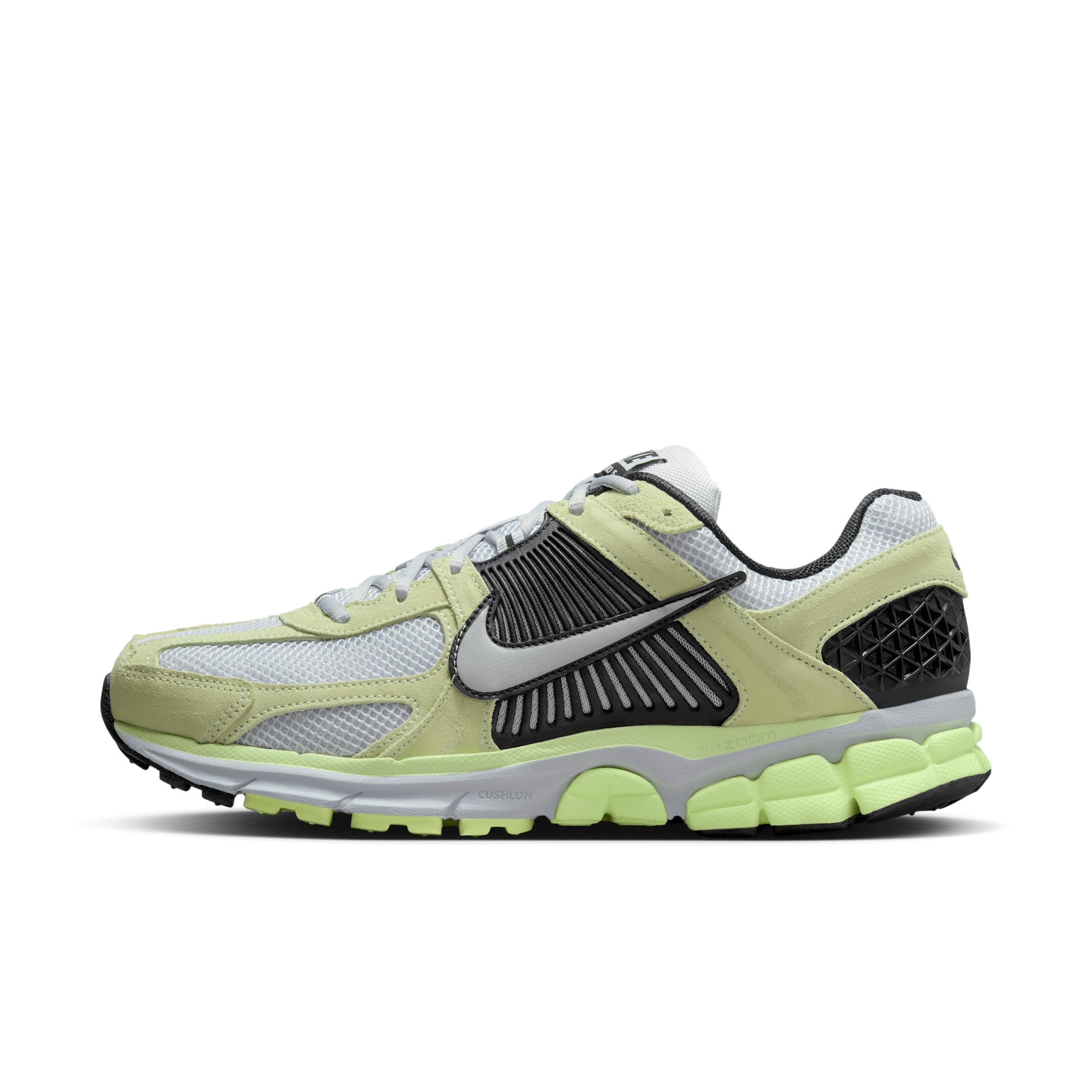 Nike Men's Zoom Vomero 5 Shoes Product Image