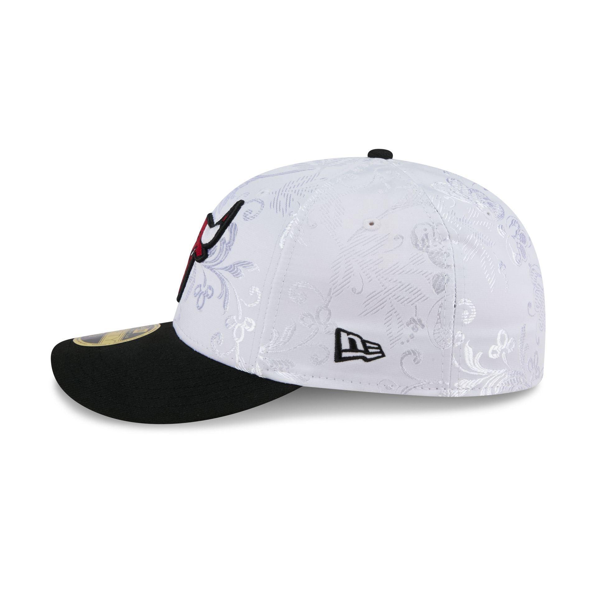 Chicago Bulls Floral Shine Low Profile 59FIFTY Fitted Hat Male Product Image