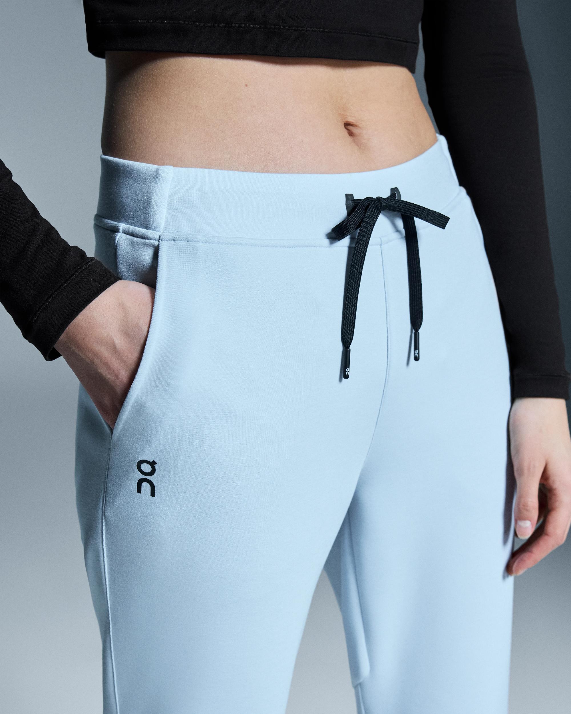 Women's Sweat Pants: Train & Warm-Up in Comfortable Joggers Product Image