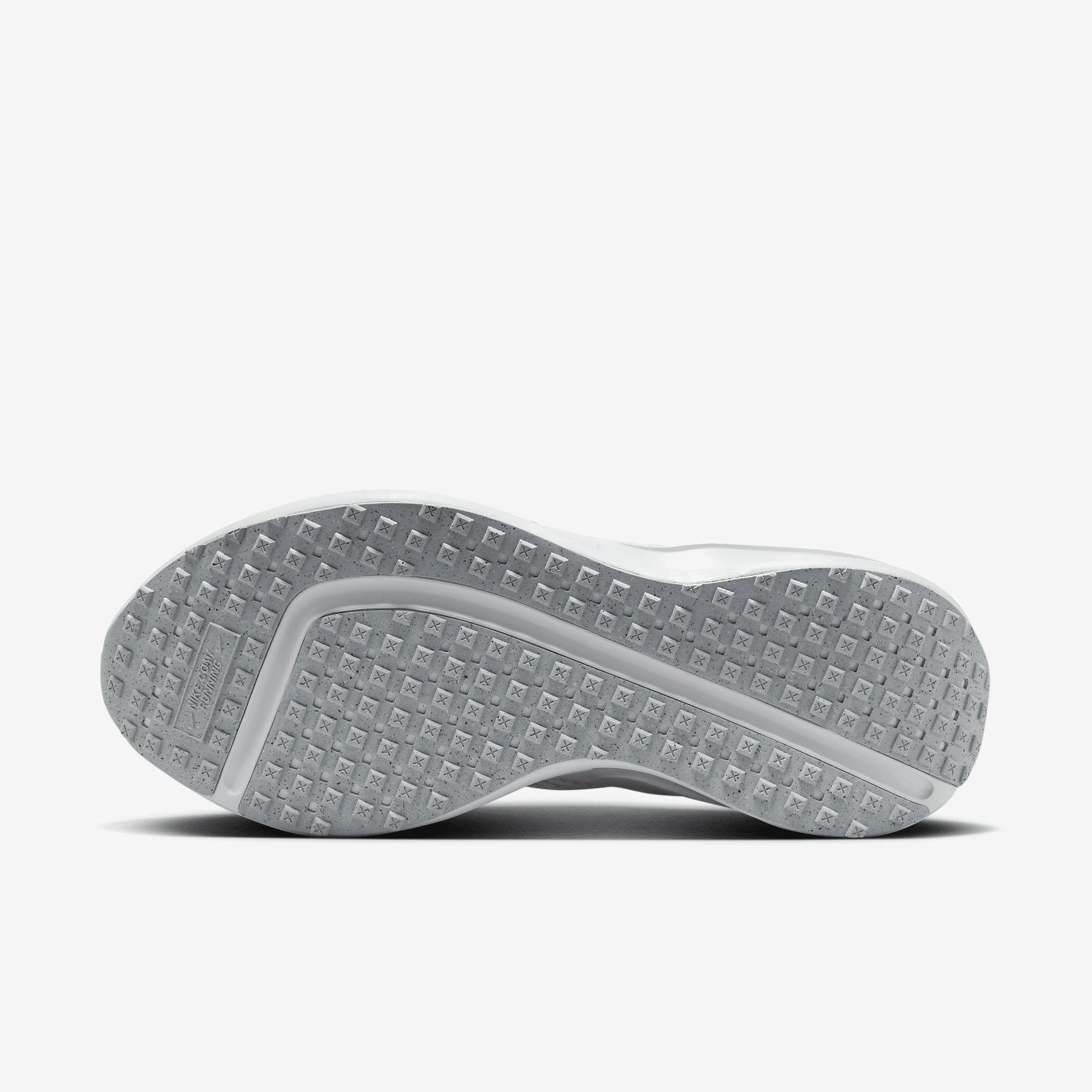 Nike Interact Run Men's Road Running Shoes Product Image