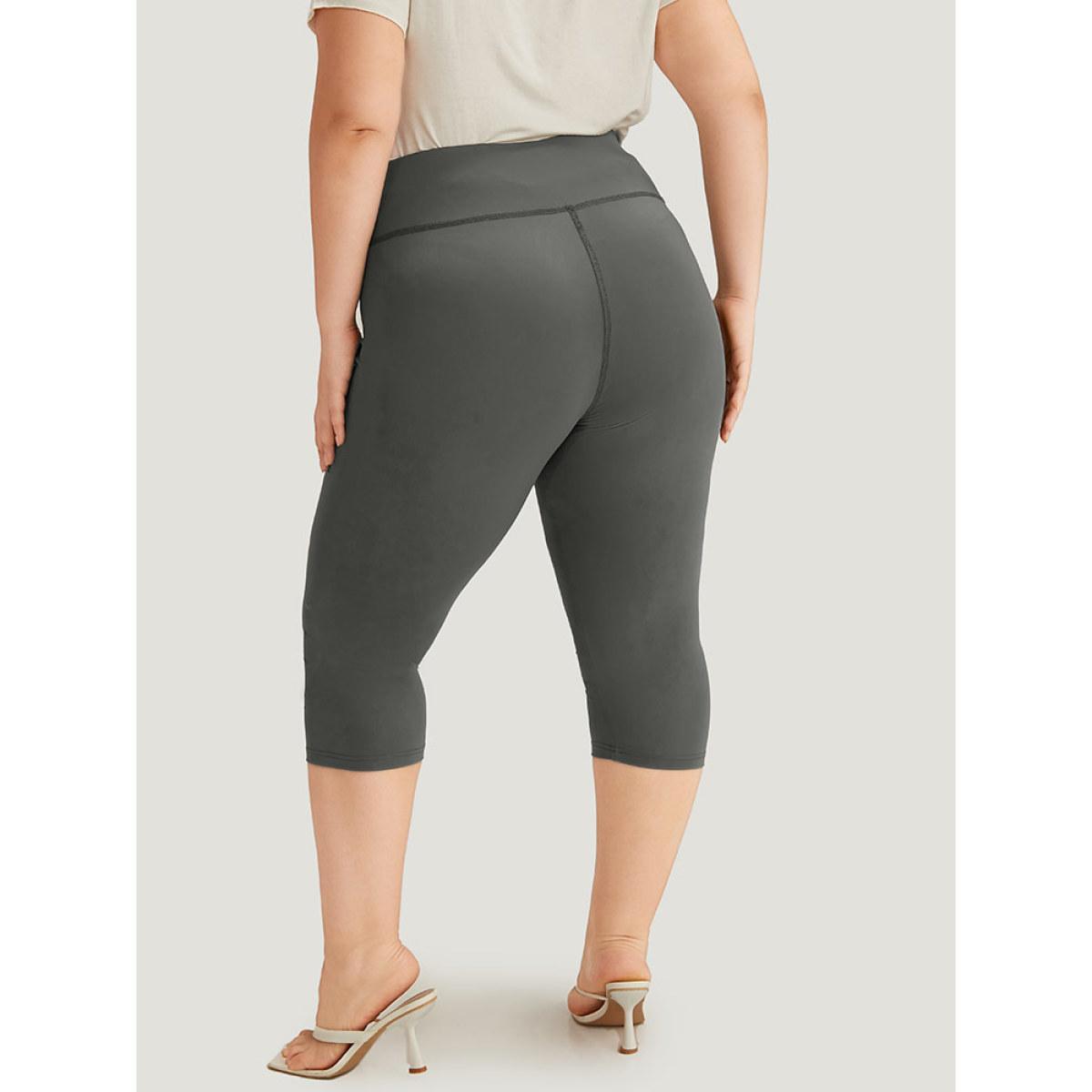 Plus Size Plain Elastic Waist Ruched Skinny Cropped Leggings Women Gray Elegant High stretch Skinny High Rise Dailywear Leggings BloomChic 30/6X Product Image
