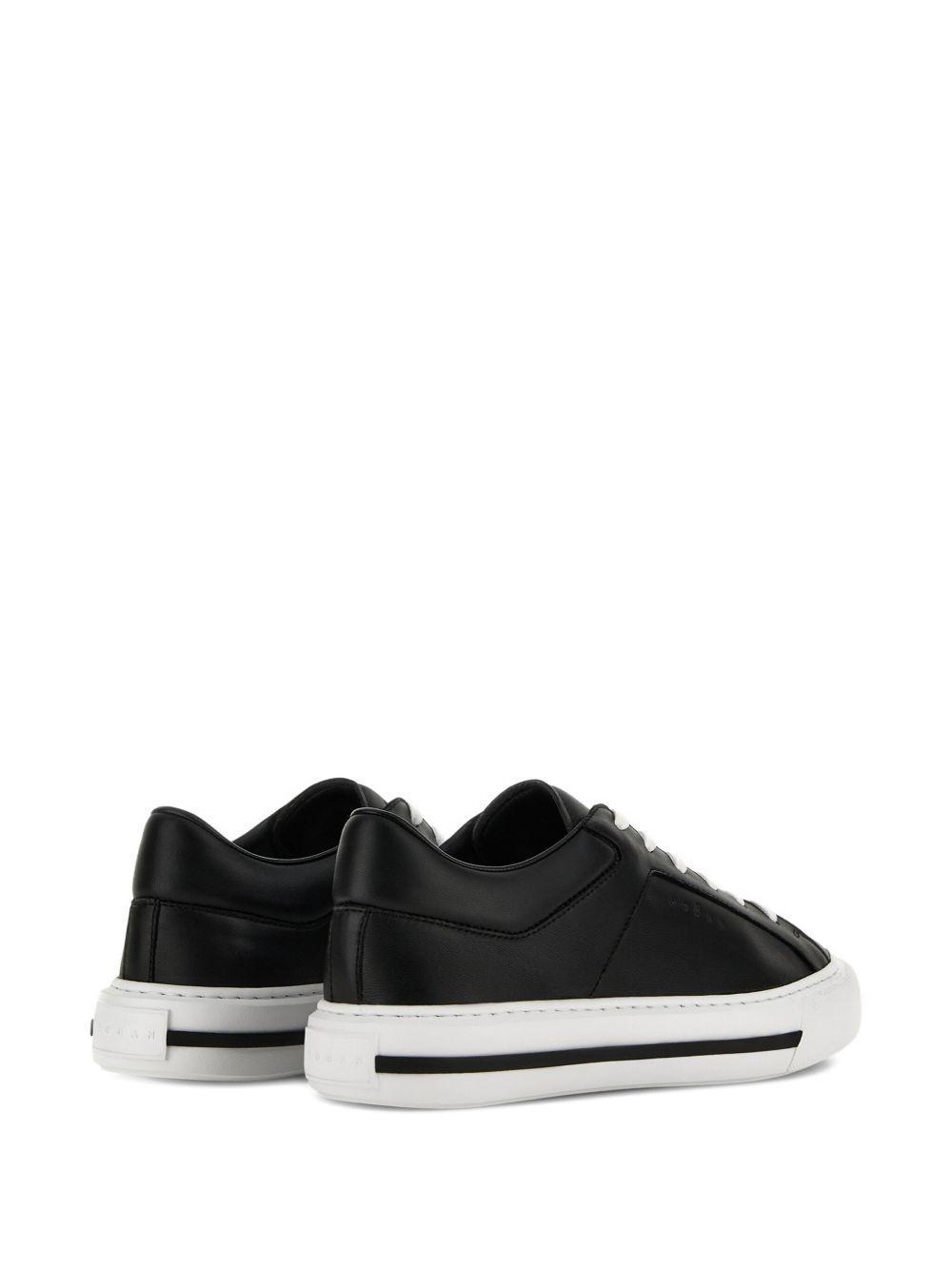 H691 sneakers Product Image