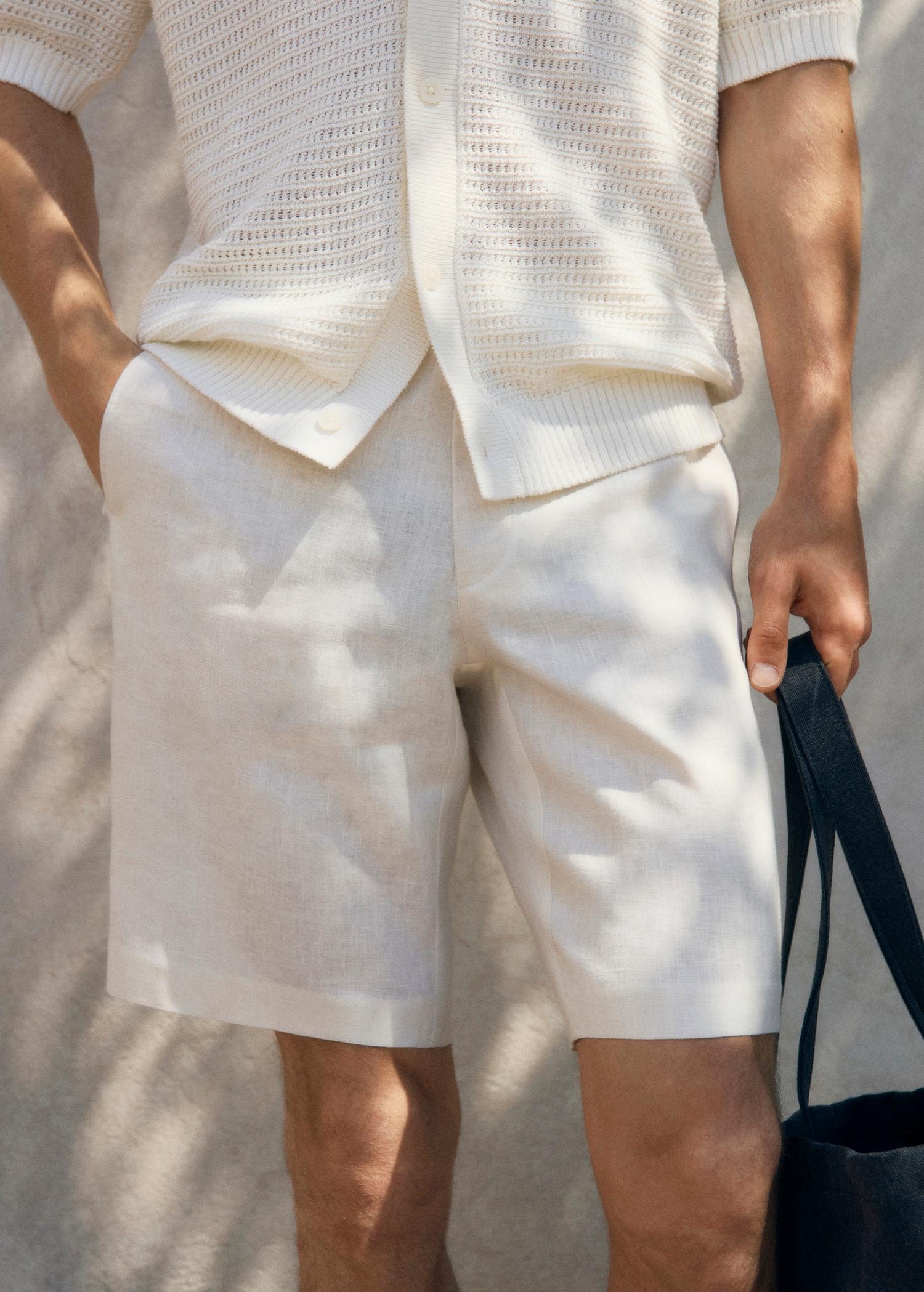 Slim-fit 100% linen bermuda shorts - Men | MANGO USA Product Image