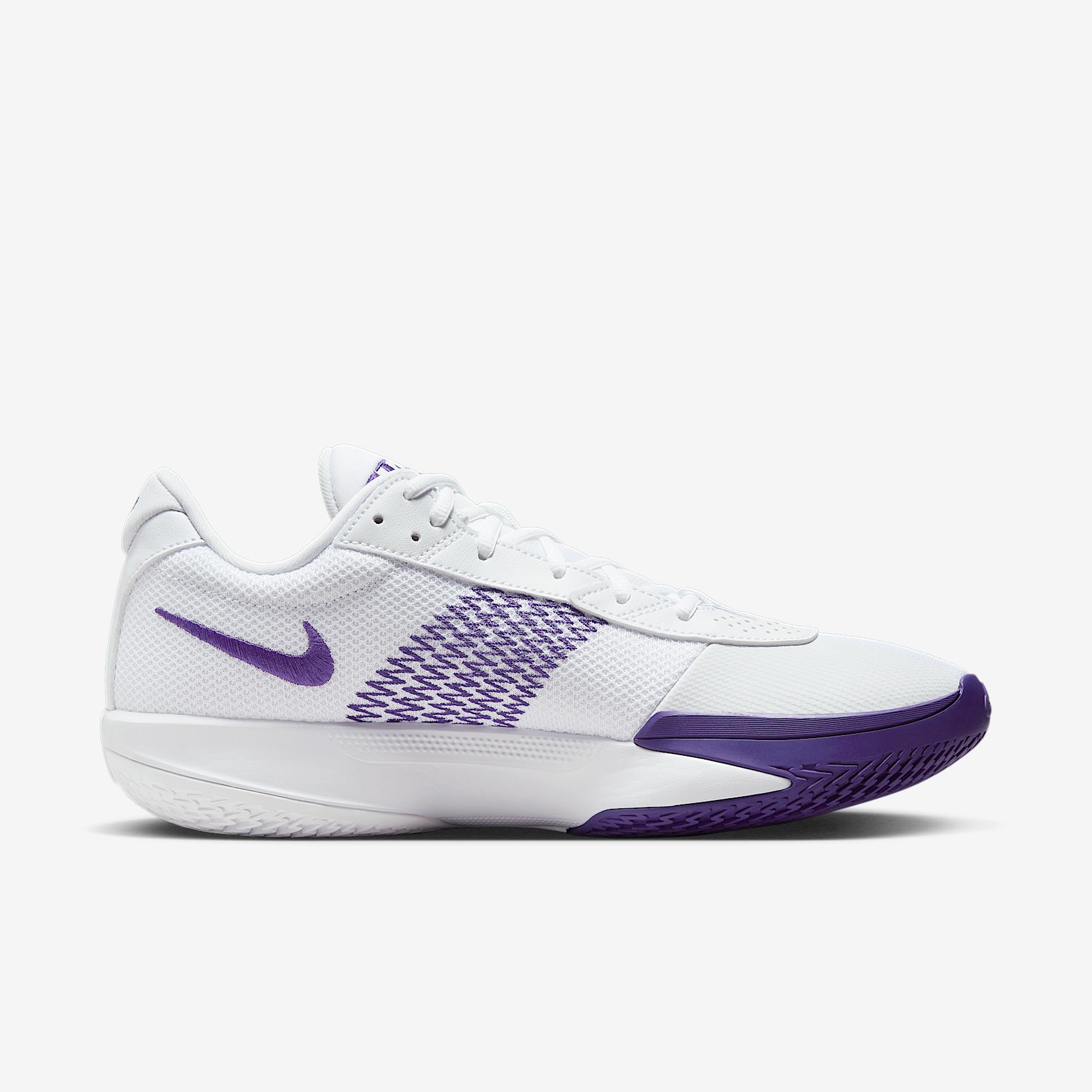 Nike G.T. Cut Academy Basketball Shoes Product Image
