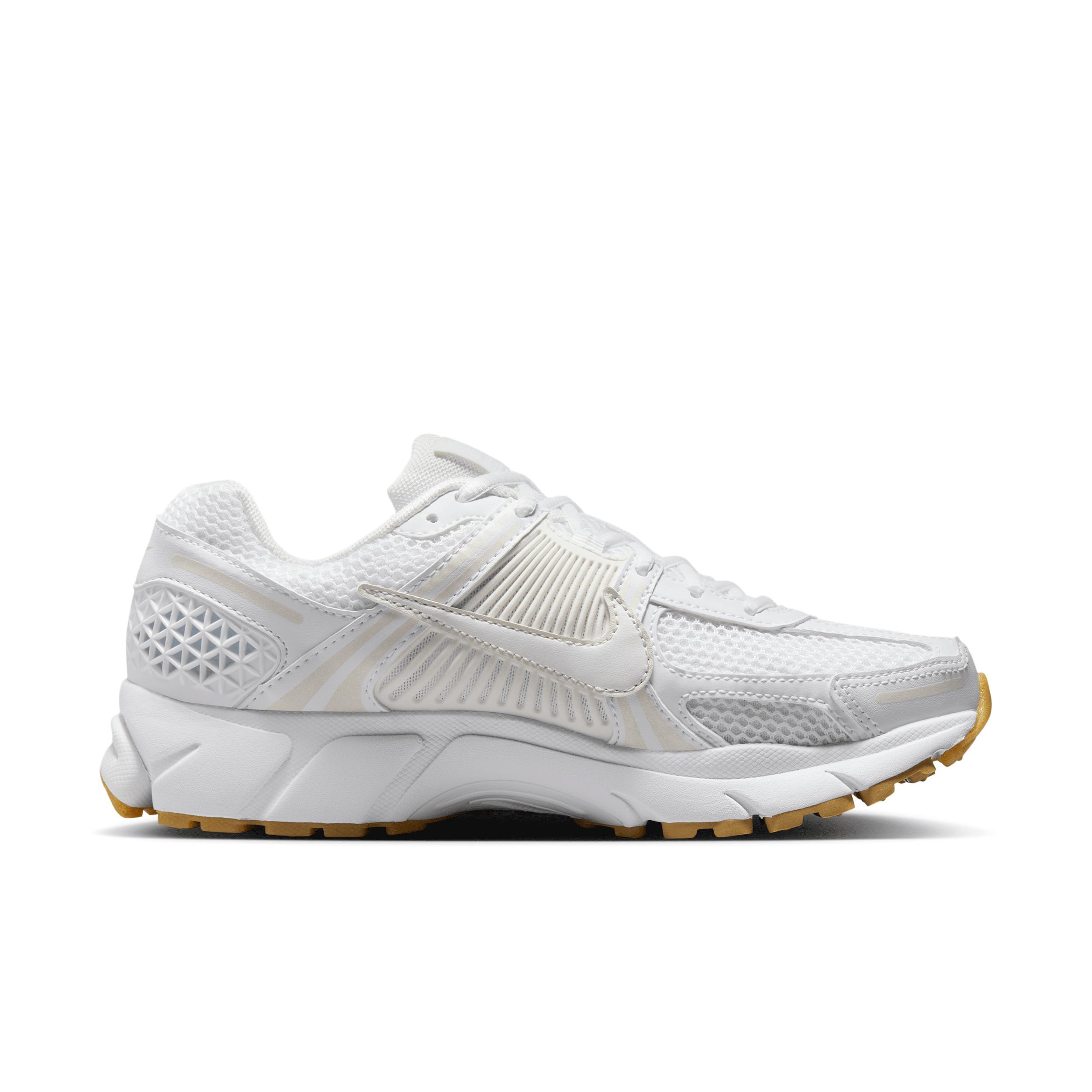 Nike Women's Zoom Vomero 5 Shoes Product Image