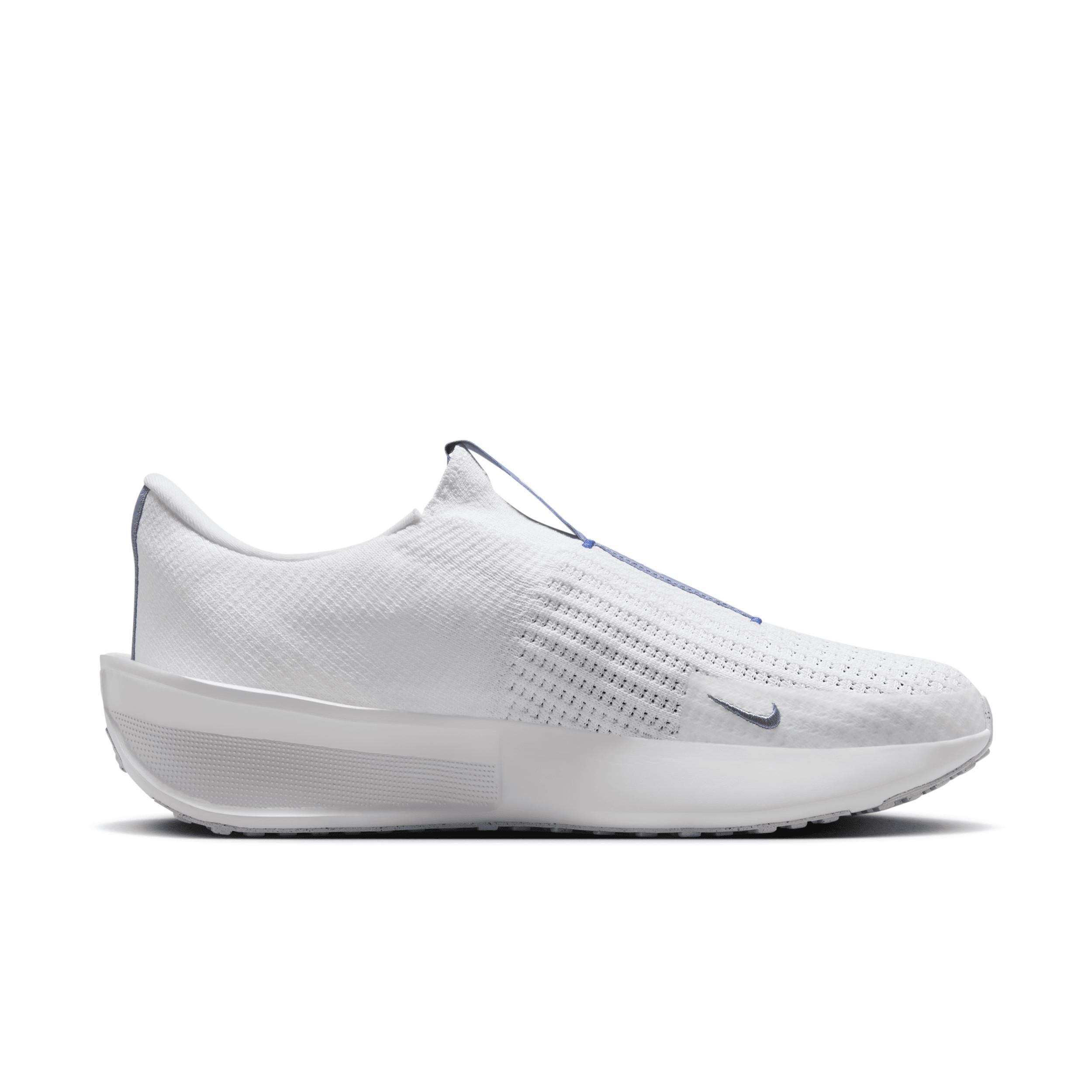 Nike Men's Interact Run EasyOn Road Running Shoes Product Image