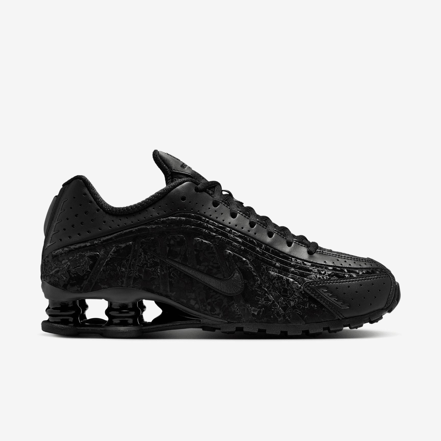 Nike Womens Shox R4 Casual Shoes Product Image