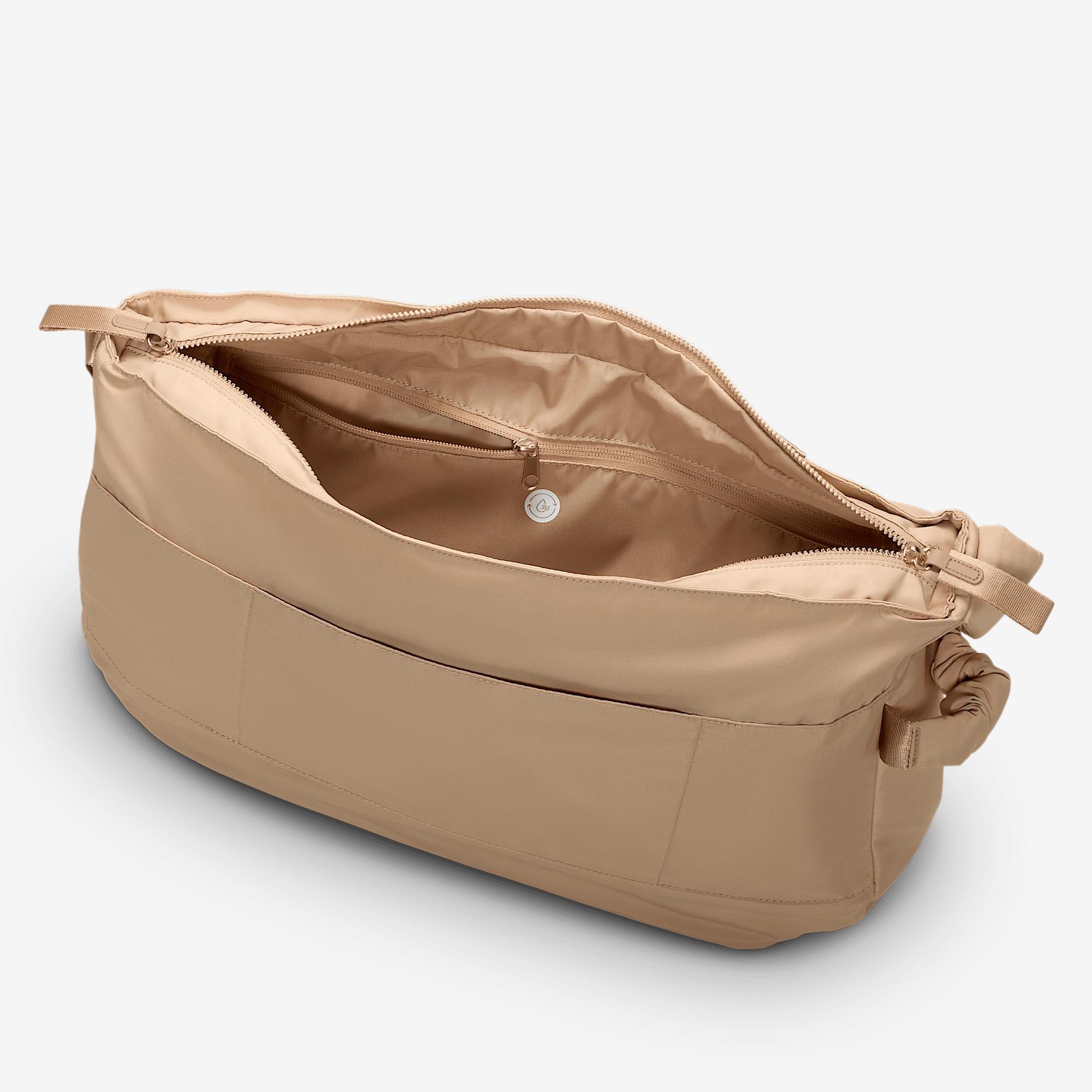Nike One Tote Bag (25L) Product Image