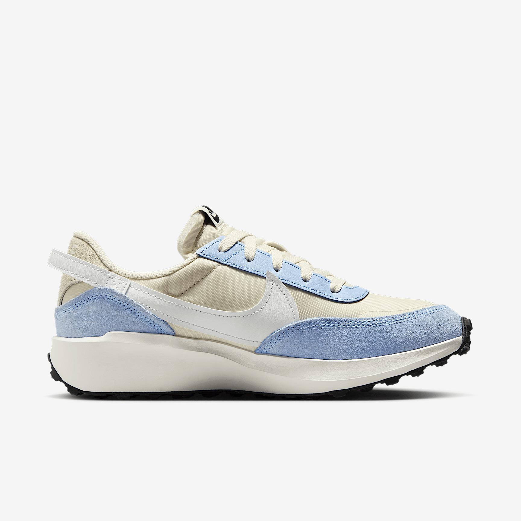 Nike Waffle Debut Women's Shoes Product Image