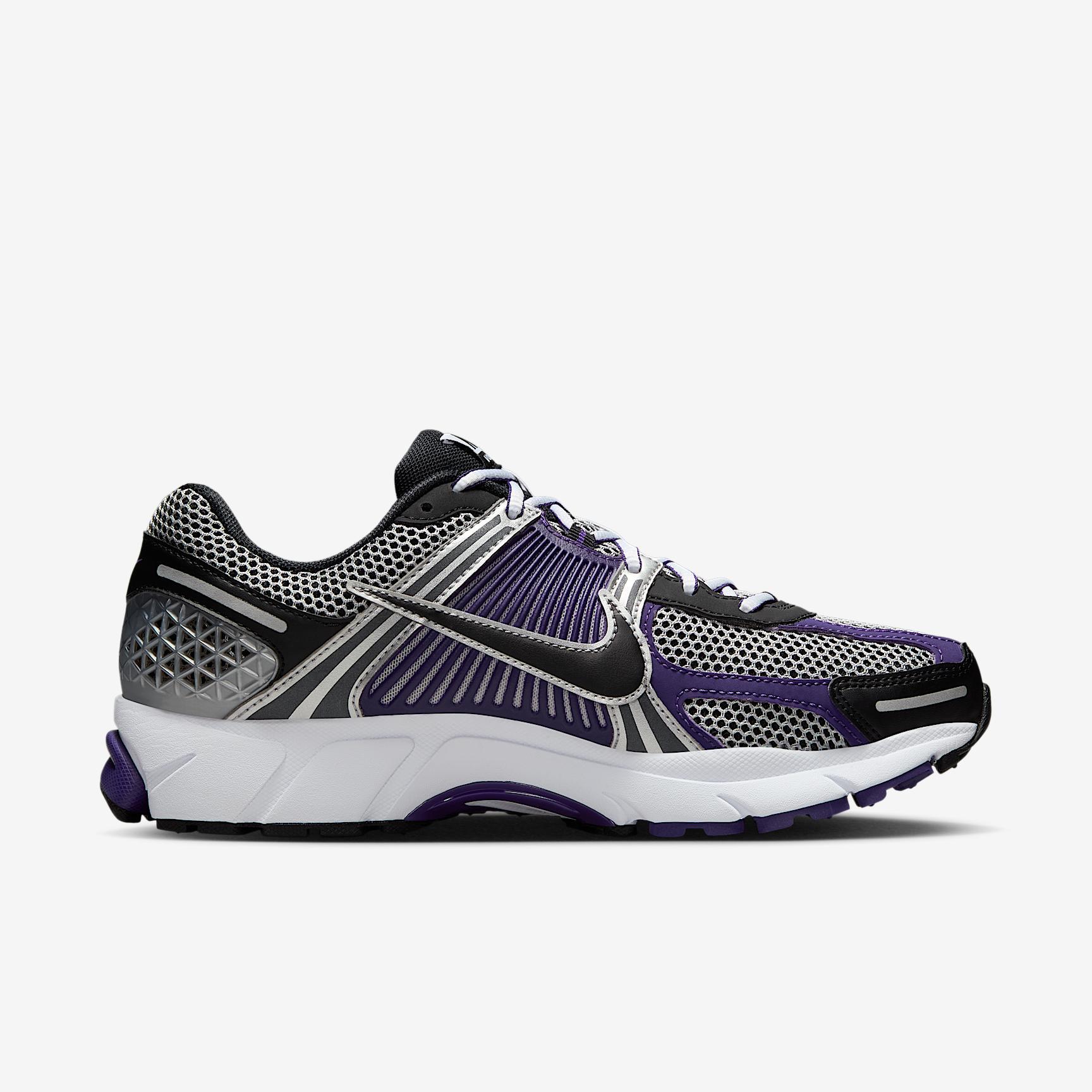 Nike Zoom Vomero 5 Men's Shoes Product Image