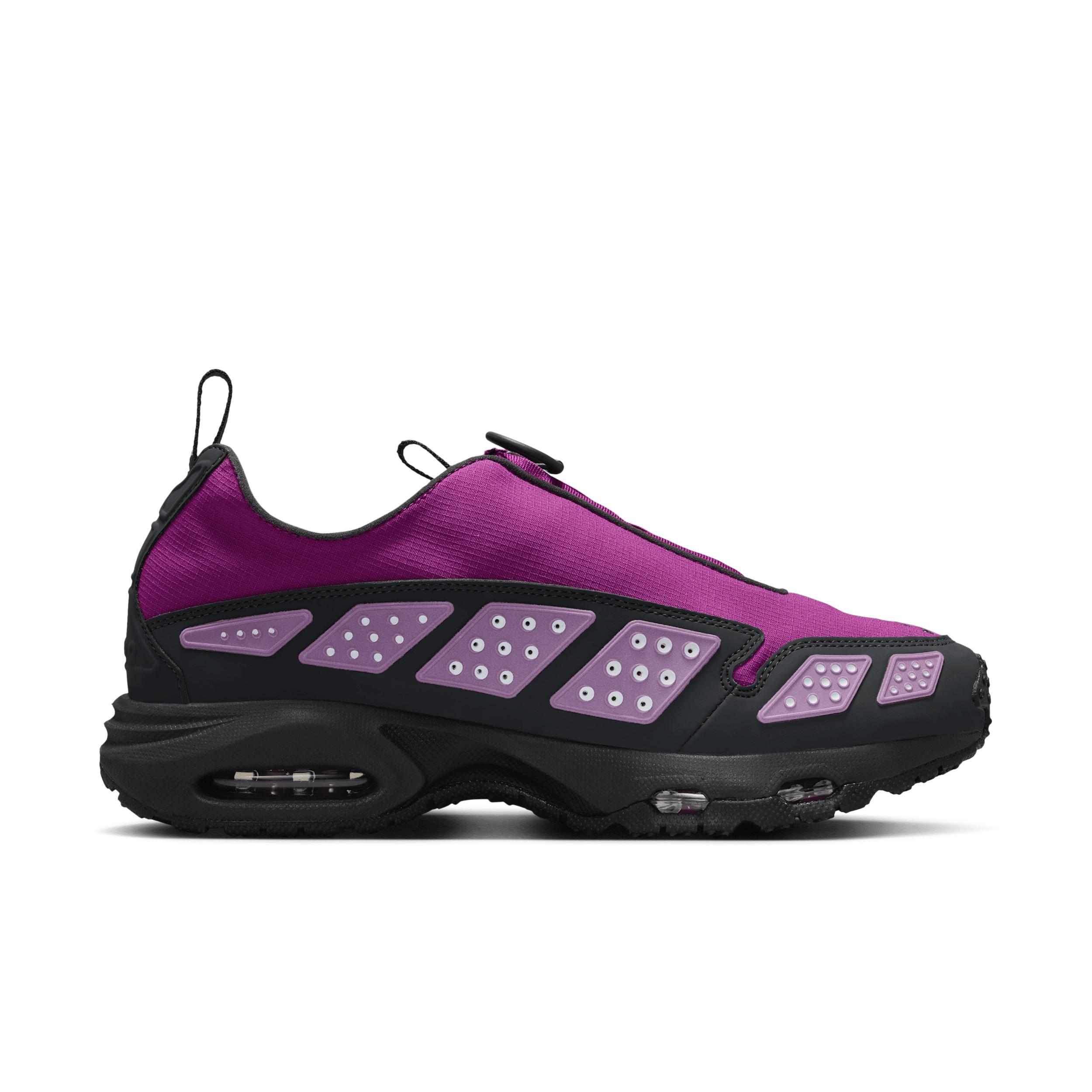 Nike Women's Air Max SNDR GTX Shoes Product Image
