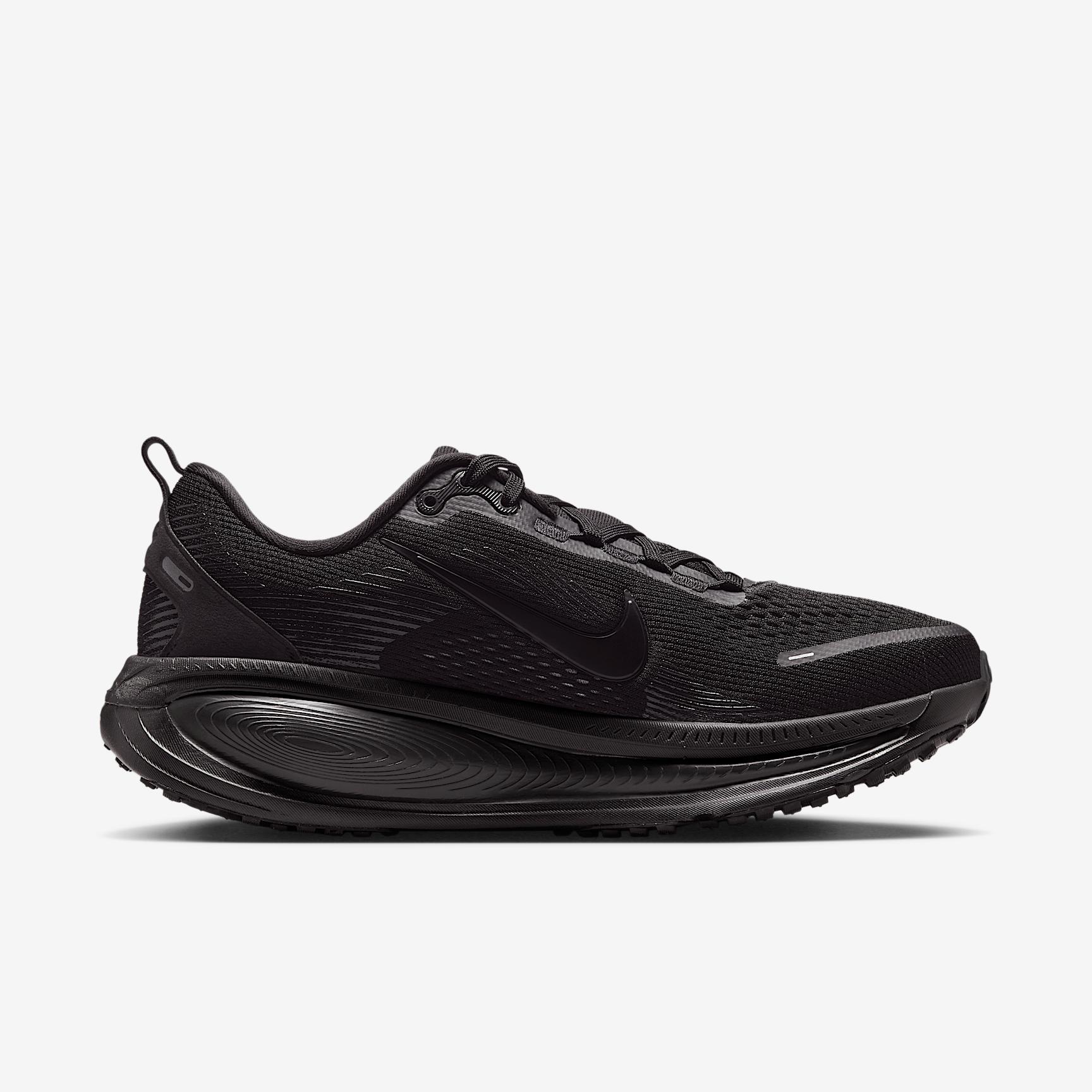 Nike Women's Vomero 18 Road Running Shoes Product Image