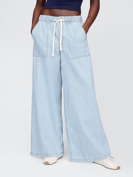 Mid Rise Easy Baggy Jeans Product Image