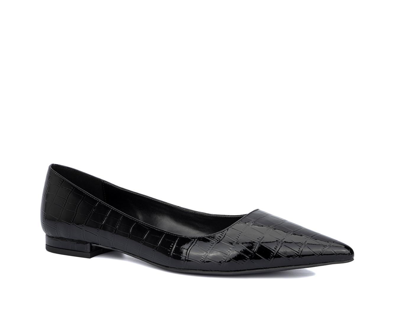 Women's Fashion to Figure Bailey Wide Width Flats Product Image