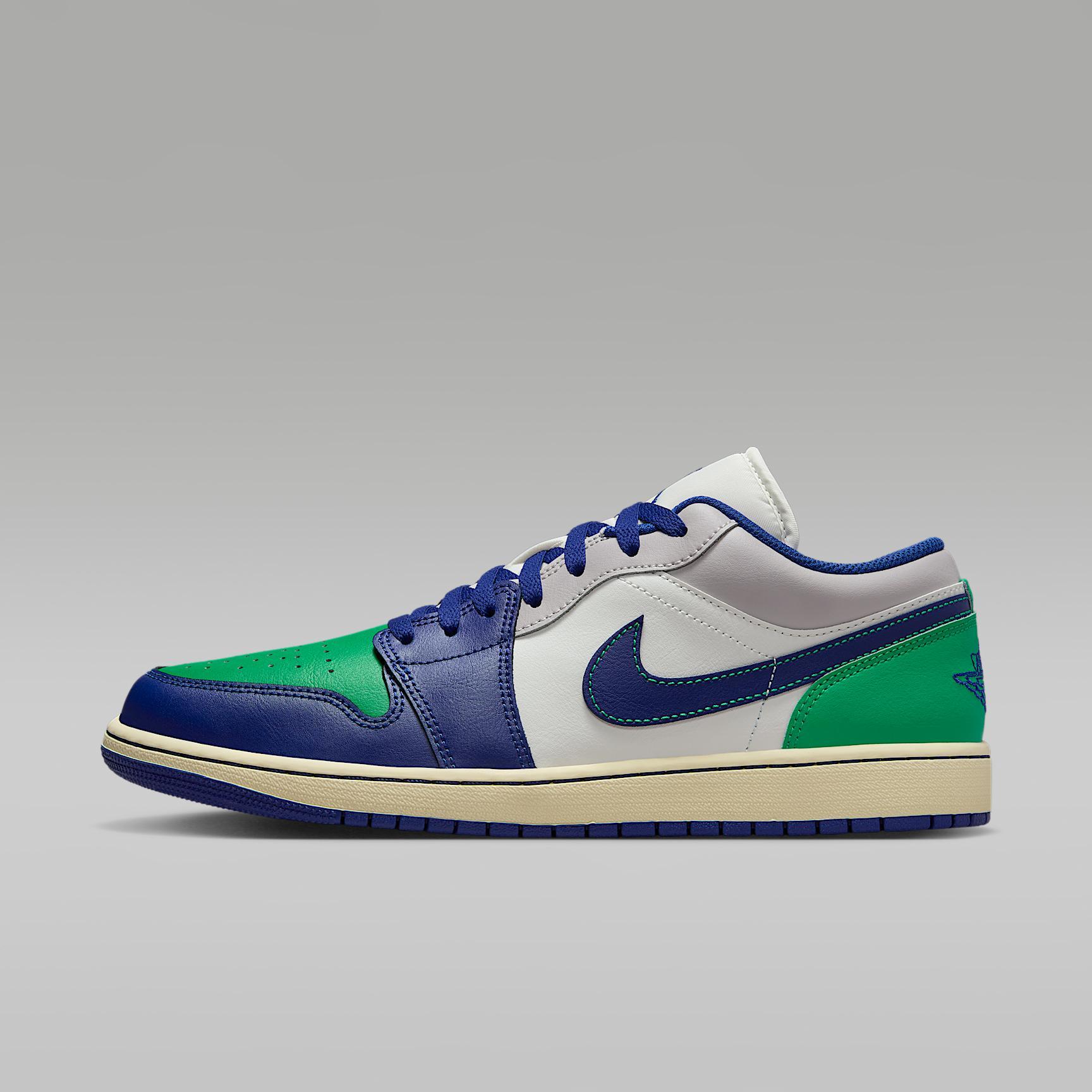 Air Jordan 1 Low Men's Shoes Product Image