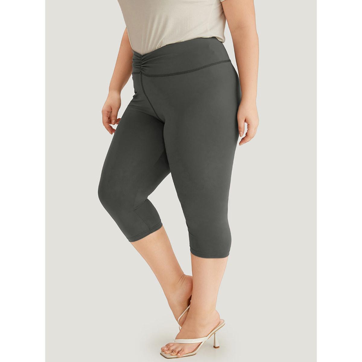 Plus Size Plain Elastic Waist Ruched Skinny Cropped Leggings Women Gray Elegant High stretch Skinny High Rise Dailywear Leggings BloomChic 30/6X Product Image